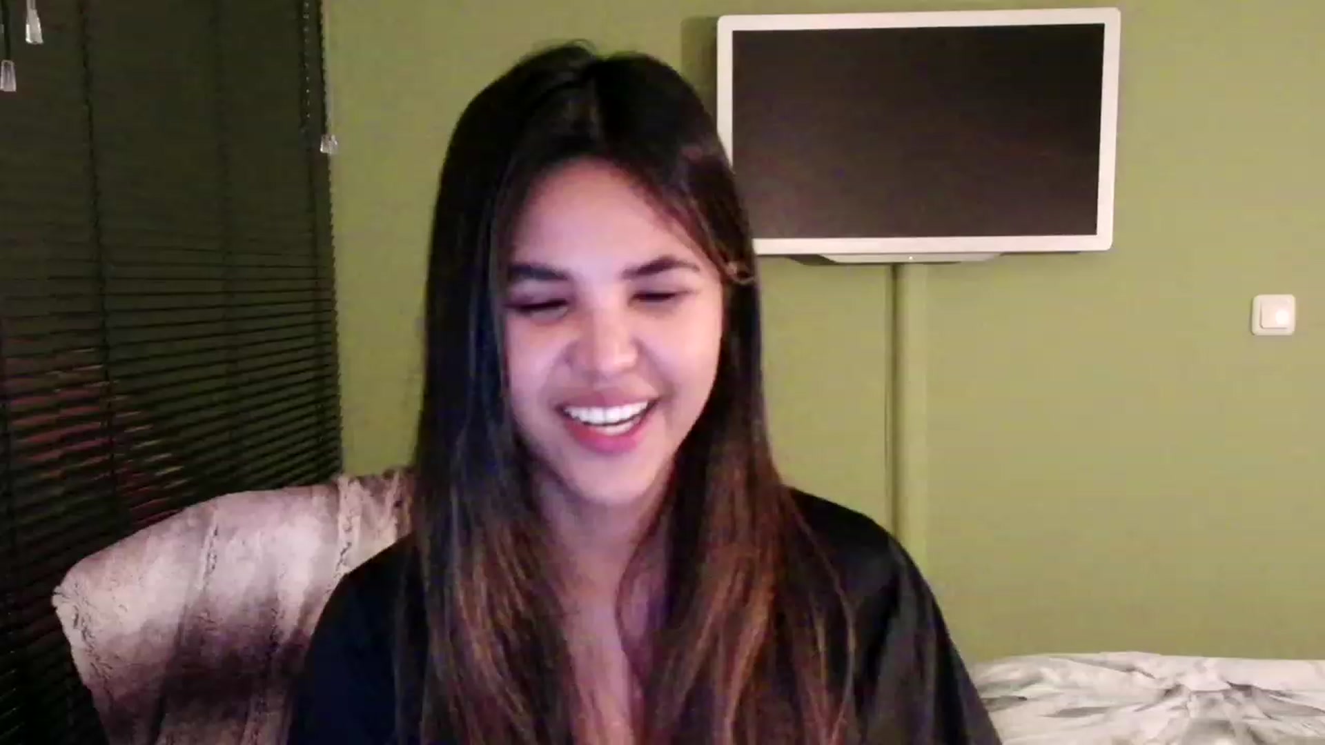 Gallery image thumbnail from MissMasie's myfreecams stream on, 03/03/2024, 01:28 image 3 of 20