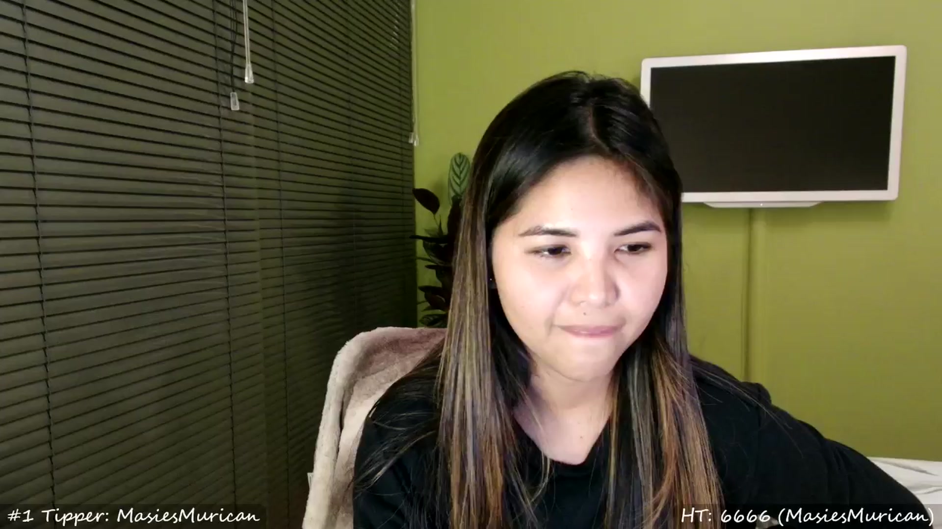 Gallery image thumbnail from MissMasie's myfreecams stream on, 03/30/2024, 01:10 image 13 of 20