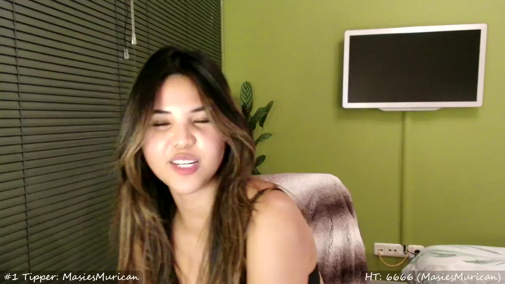 Gallery image thumbnail from MissMasie's myfreecams stream on, 03/30/2024, 01:10 image 12 of 20