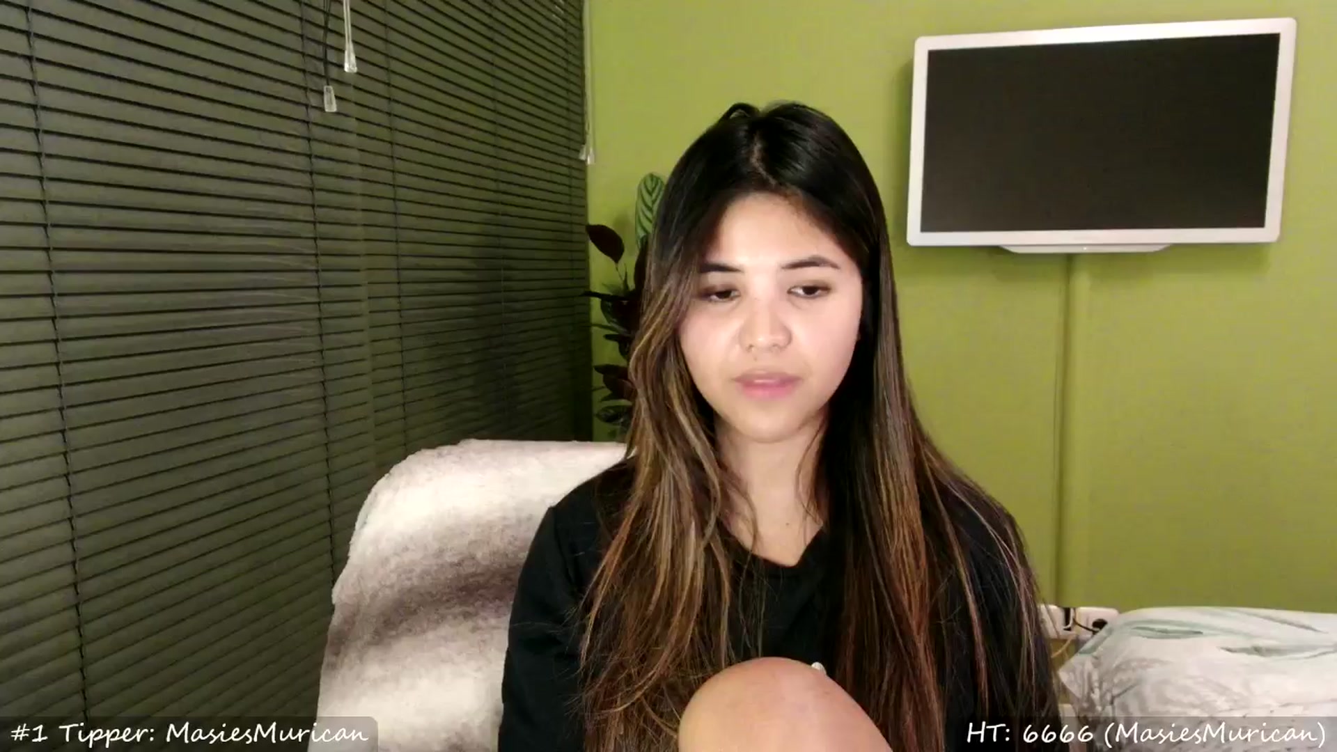 Gallery image thumbnail from MissMasie's myfreecams stream on, 03/30/2024, 01:10 image 7 of 20