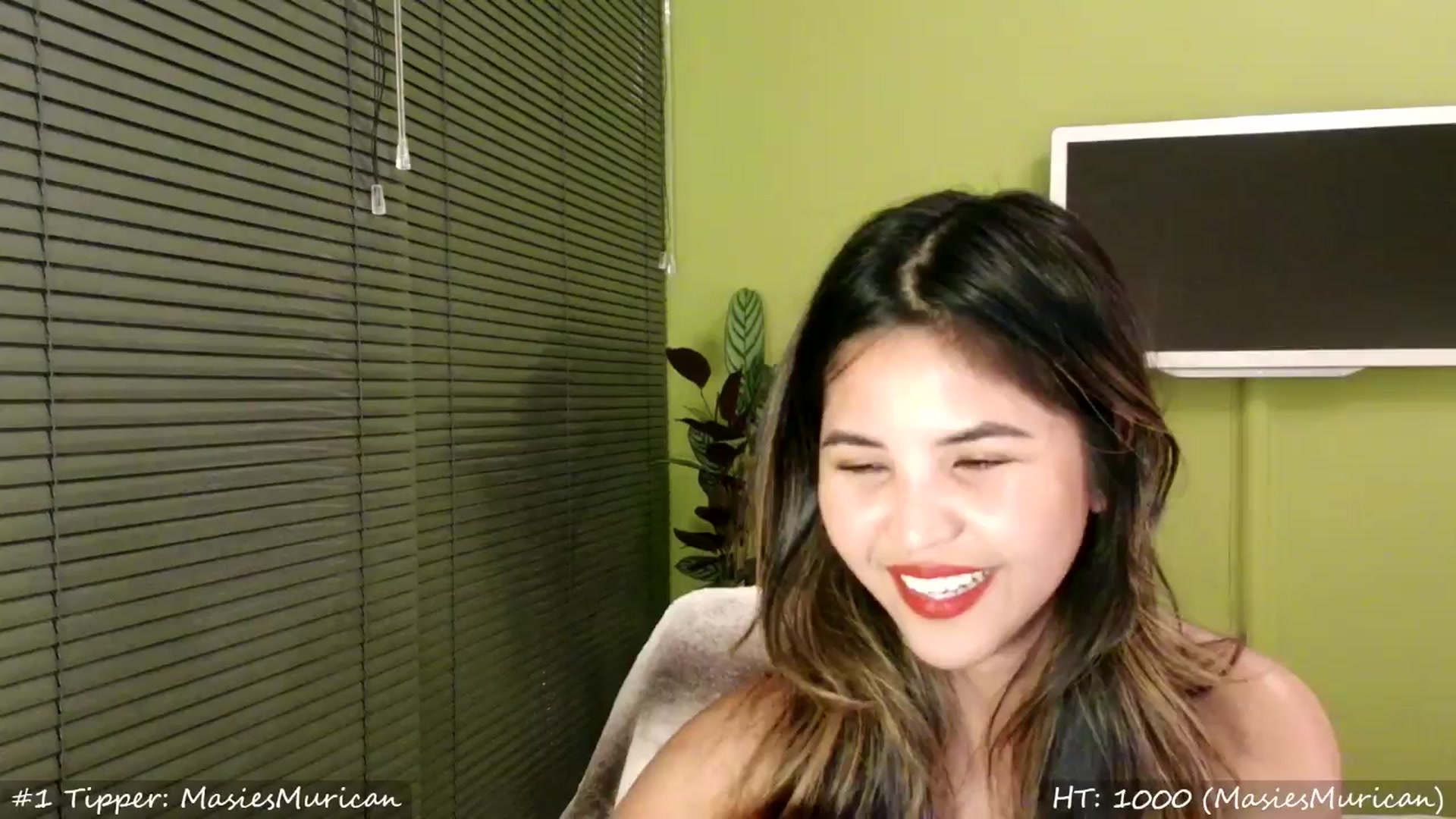 Gallery image thumbnail from MissMasie's myfreecams stream on, 03/31/2024, 01:13 image 1 of 20