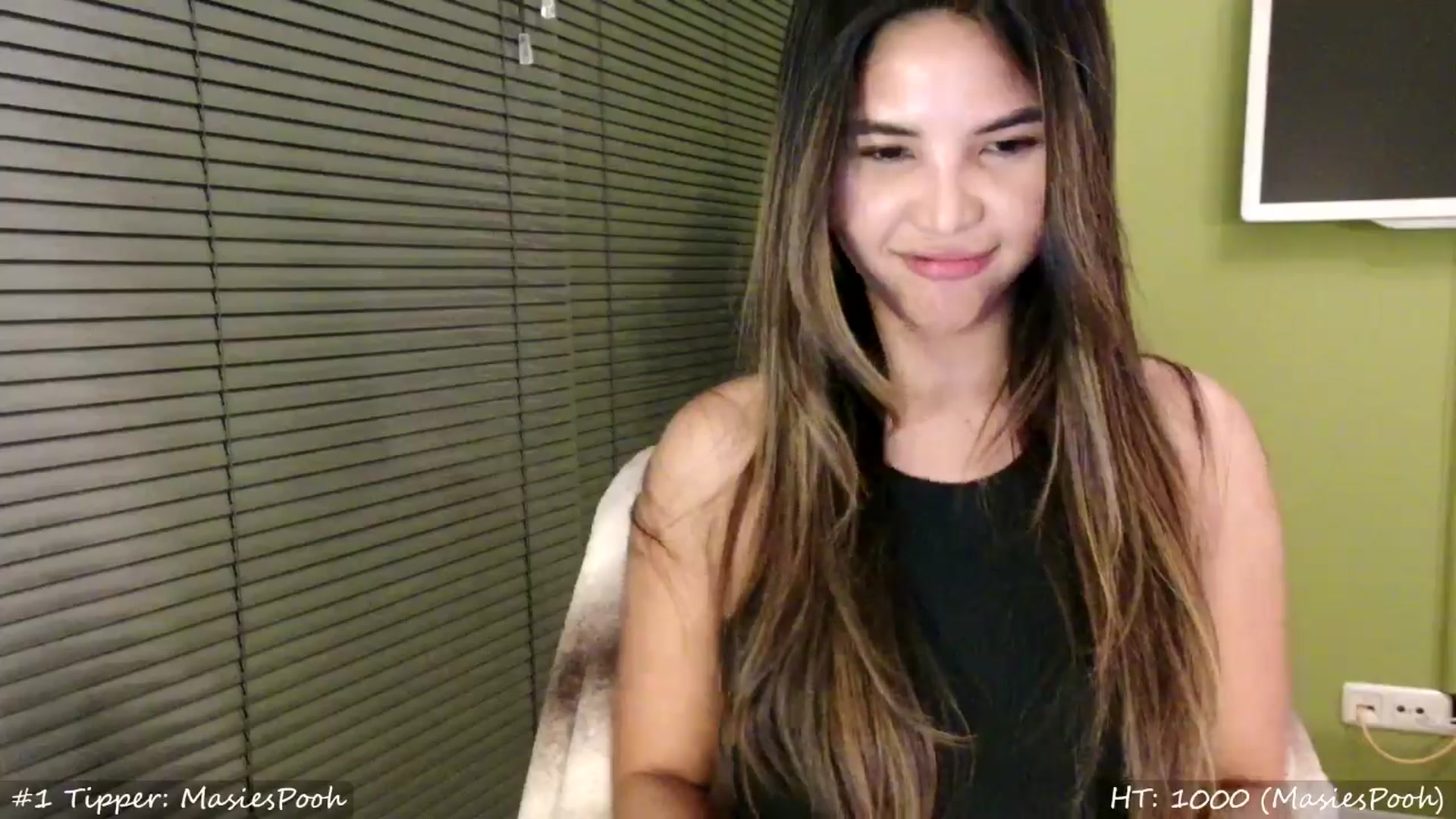 Gallery image thumbnail from MissMasie's myfreecams stream on, 04/05/2024, 20:33 image 7 of 20