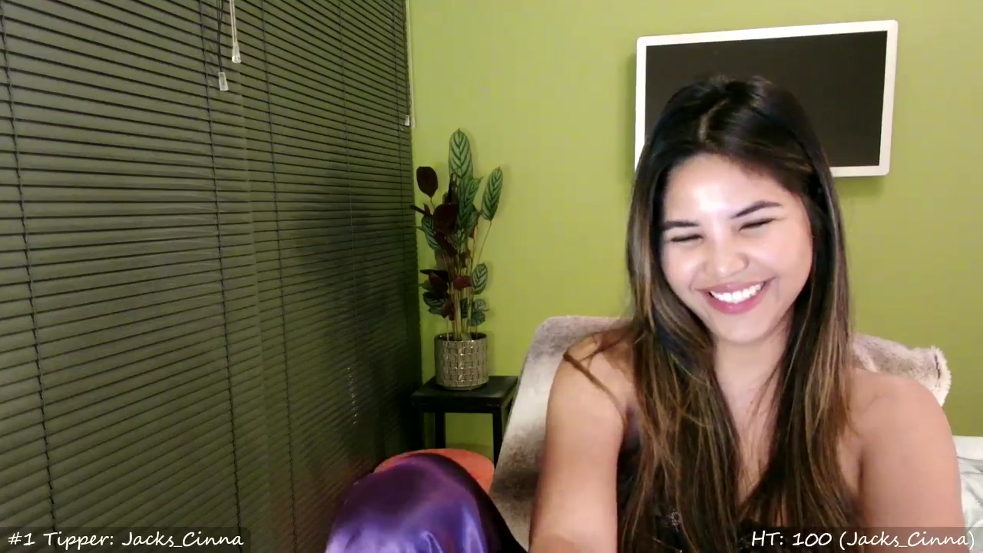 Gallery image thumbnail from MissMasie's myfreecams stream on, 04/07/2024, 01:24 image 6 of 20