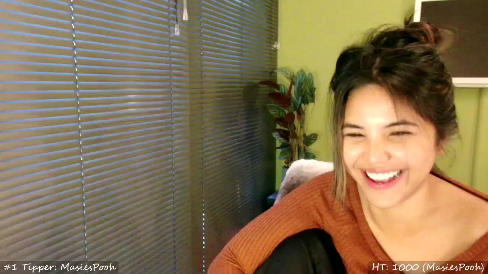 Gallery image thumbnail from MissMasie's myfreecams stream on, 04/28/2024, 19:04 image 11 of 20