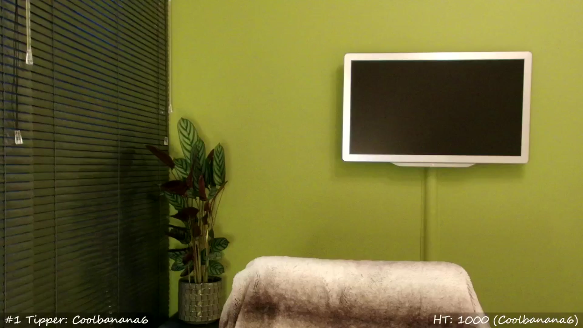 Gallery image thumbnail from MissMasie's myfreecams stream on, 05/03/2024, 23:06 image 1 of 20