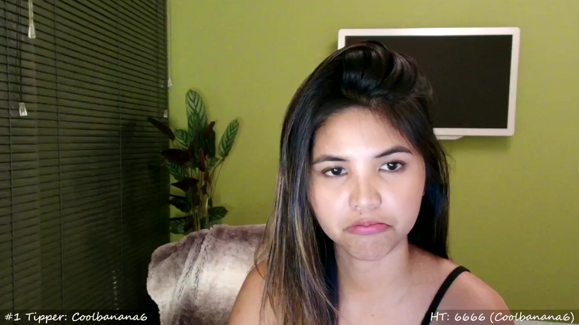 Gallery image thumbnail from MissMasie's myfreecams stream on, 05/03/2024, 23:06 image 8 of 20