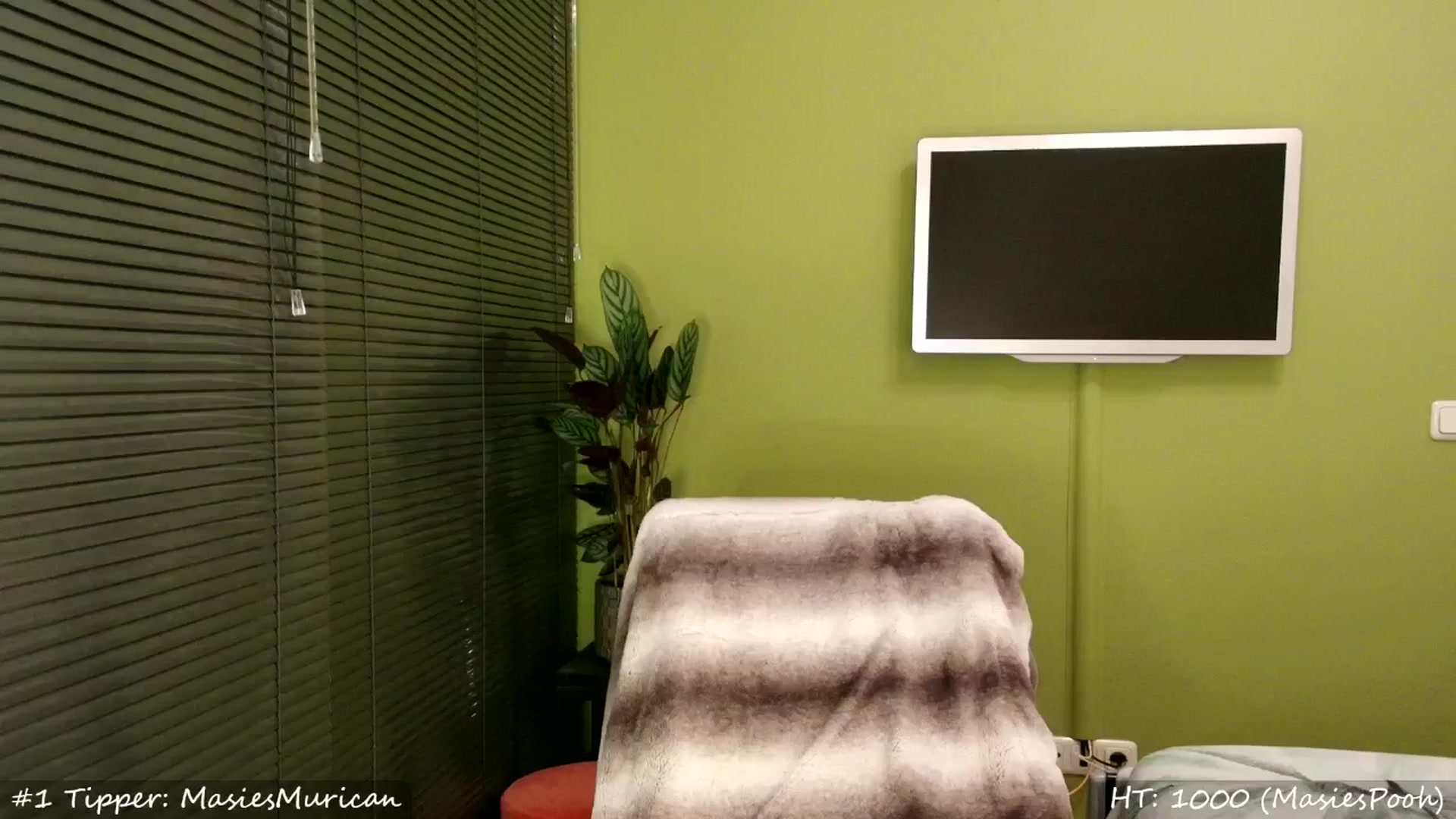 Gallery image thumbnail from MissMasie's myfreecams stream on, 05/04/2024, 22:28 image 13 of 20