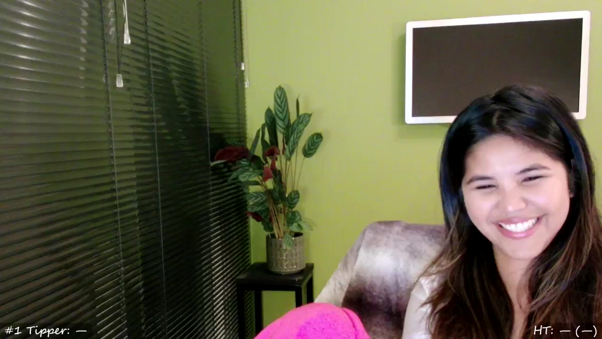Gallery image thumbnail from MissMasie's myfreecams stream on, 06/29/2024, 24:05 image 2 of 20