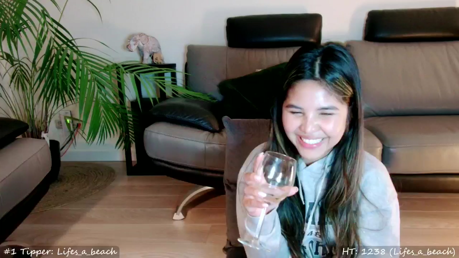 Gallery image thumbnail from MissMasie's myfreecams stream on, 09/27/2024, 23:44 image 15 of 20
