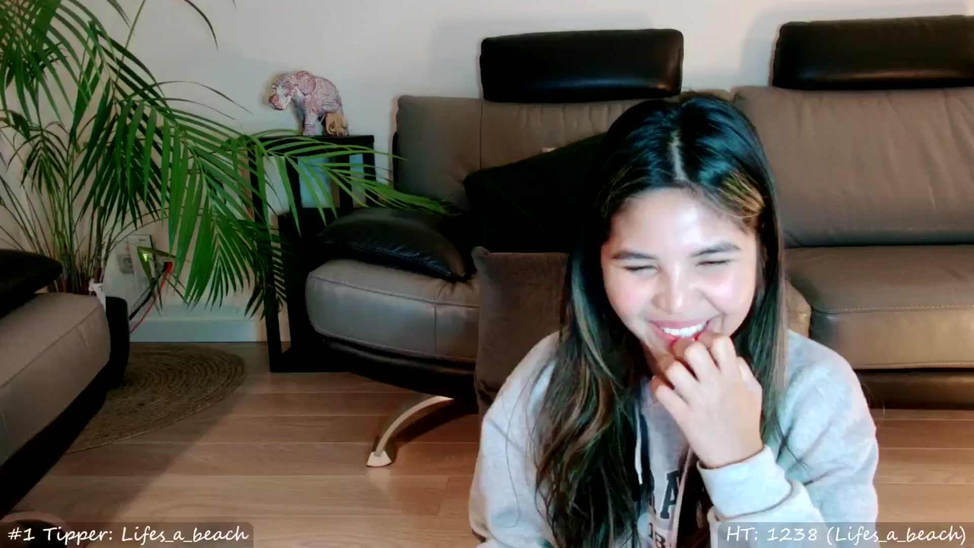 Gallery image thumbnail from MissMasie's myfreecams stream on, 09/27/2024, 23:44 image 13 of 20