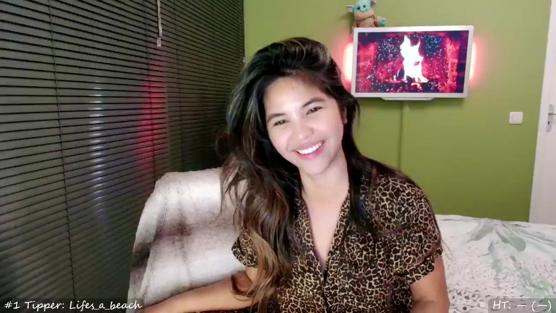 Gallery image thumbnail from MissMasie's myfreecams stream on, 11/09/2024, 24:08 image 2 of 20
