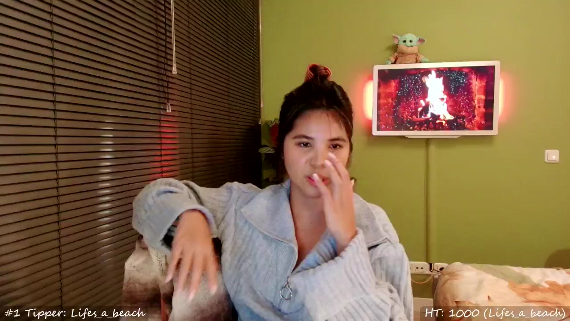 Gallery image thumbnail from MissMasie's myfreecams stream on, 11/16/2024, 24:13 image 9 of 20