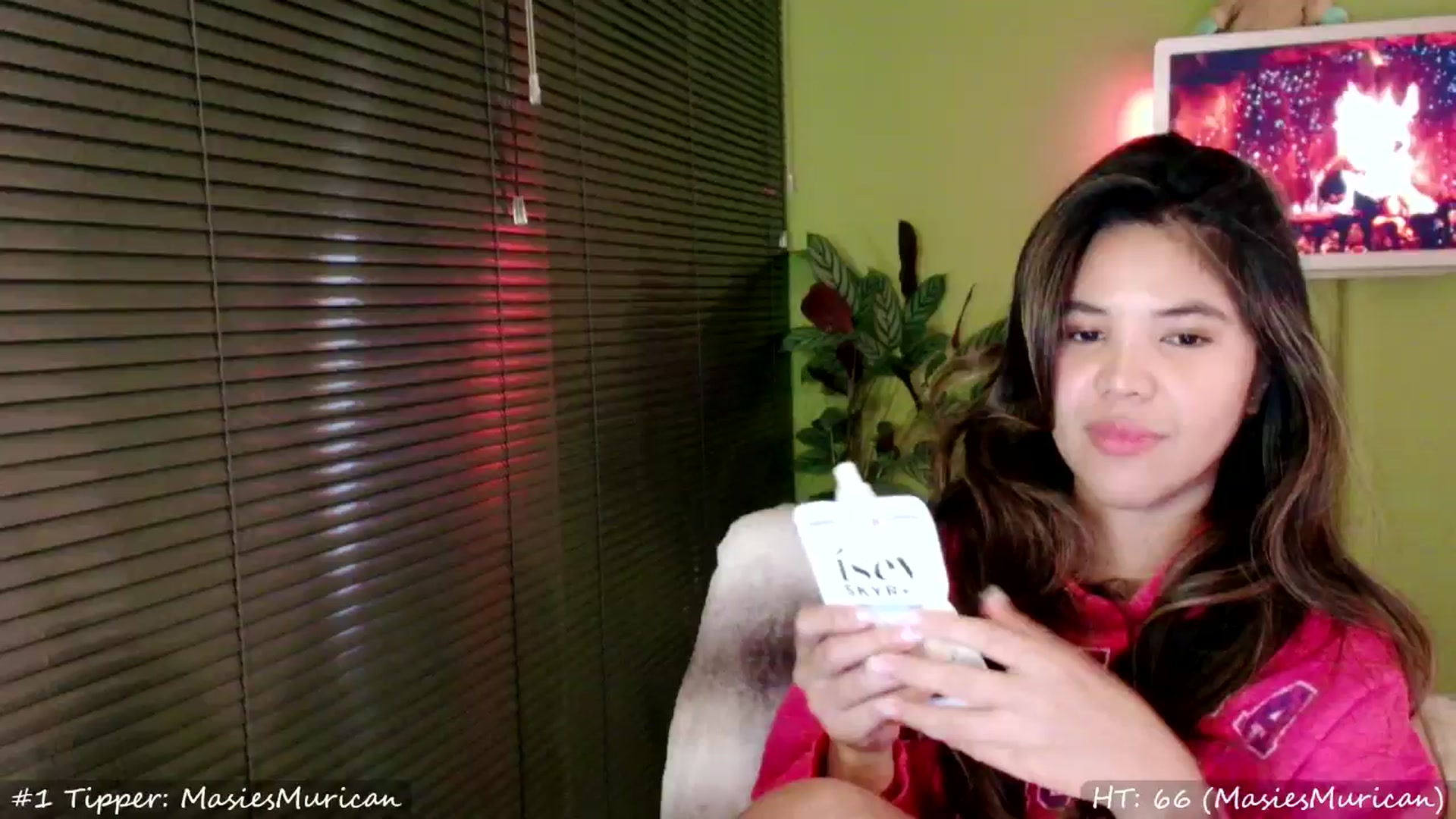 Gallery image thumbnail from MissMasie's myfreecams stream on, 11/24/2024, 24:33 image 3 of 20