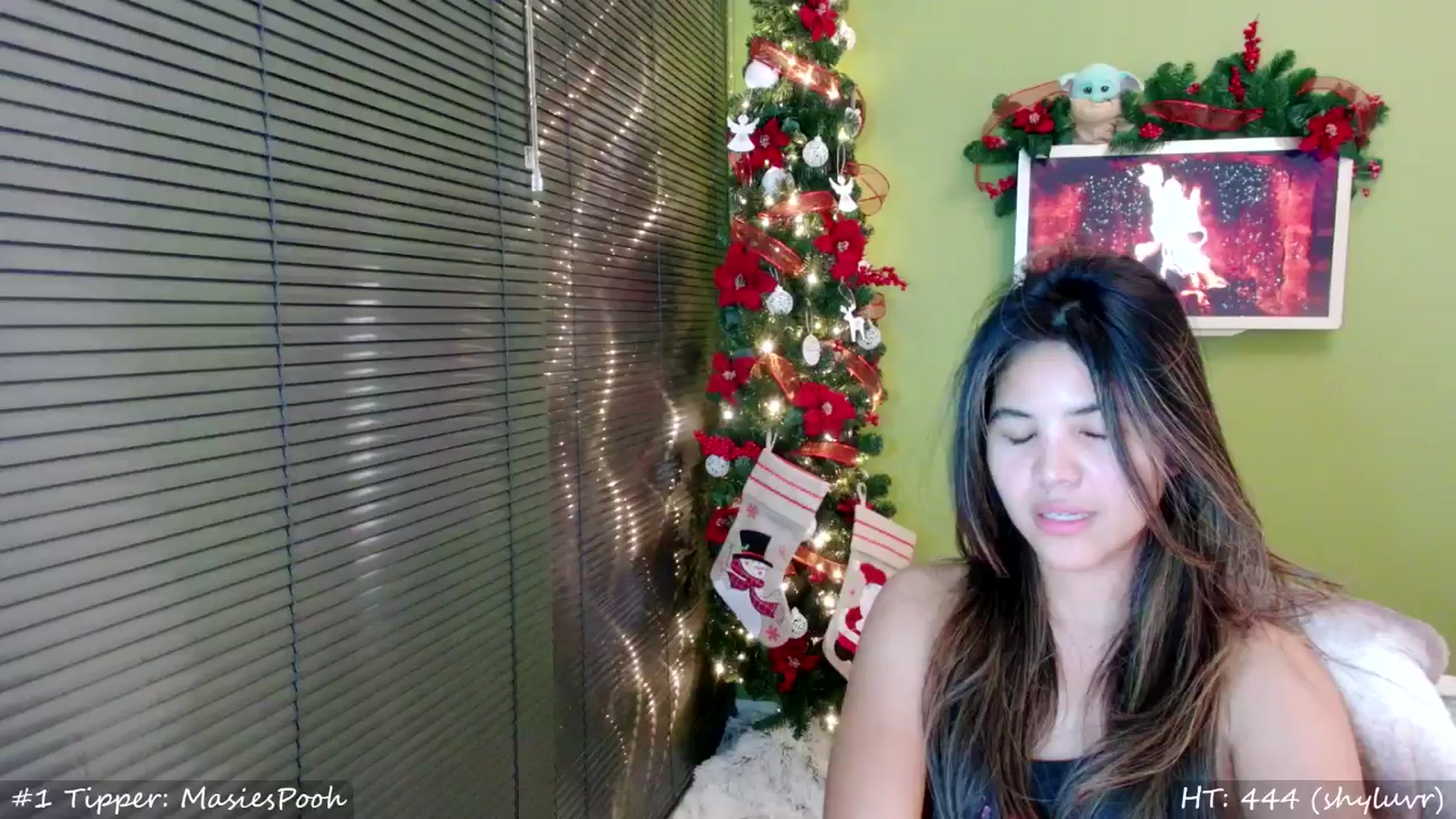Gallery image thumbnail from MissMasie's myfreecams stream on, 12/01/2024, 20:22 image 6 of 20