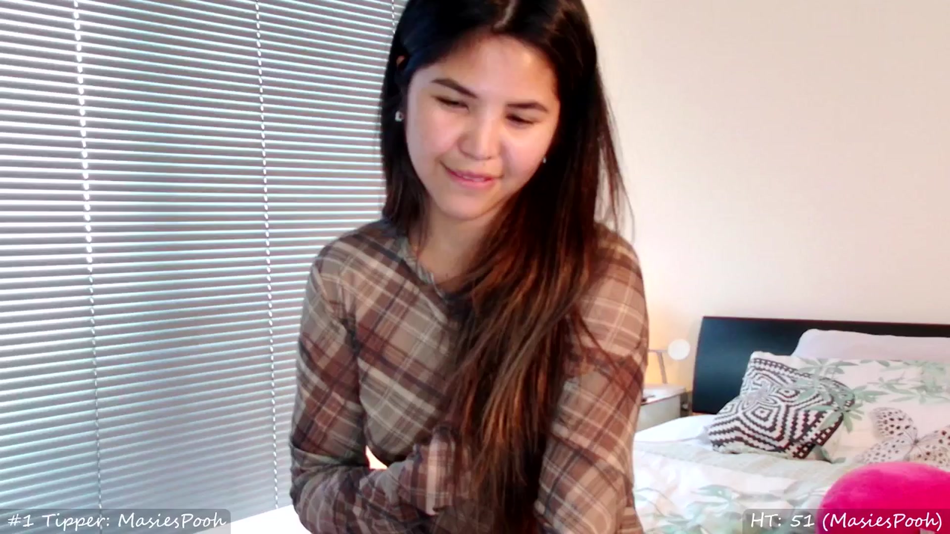 Gallery image thumbnail from MissMasie's myfreecams stream on, 02/06/2025, 16:06 image 2 of 20