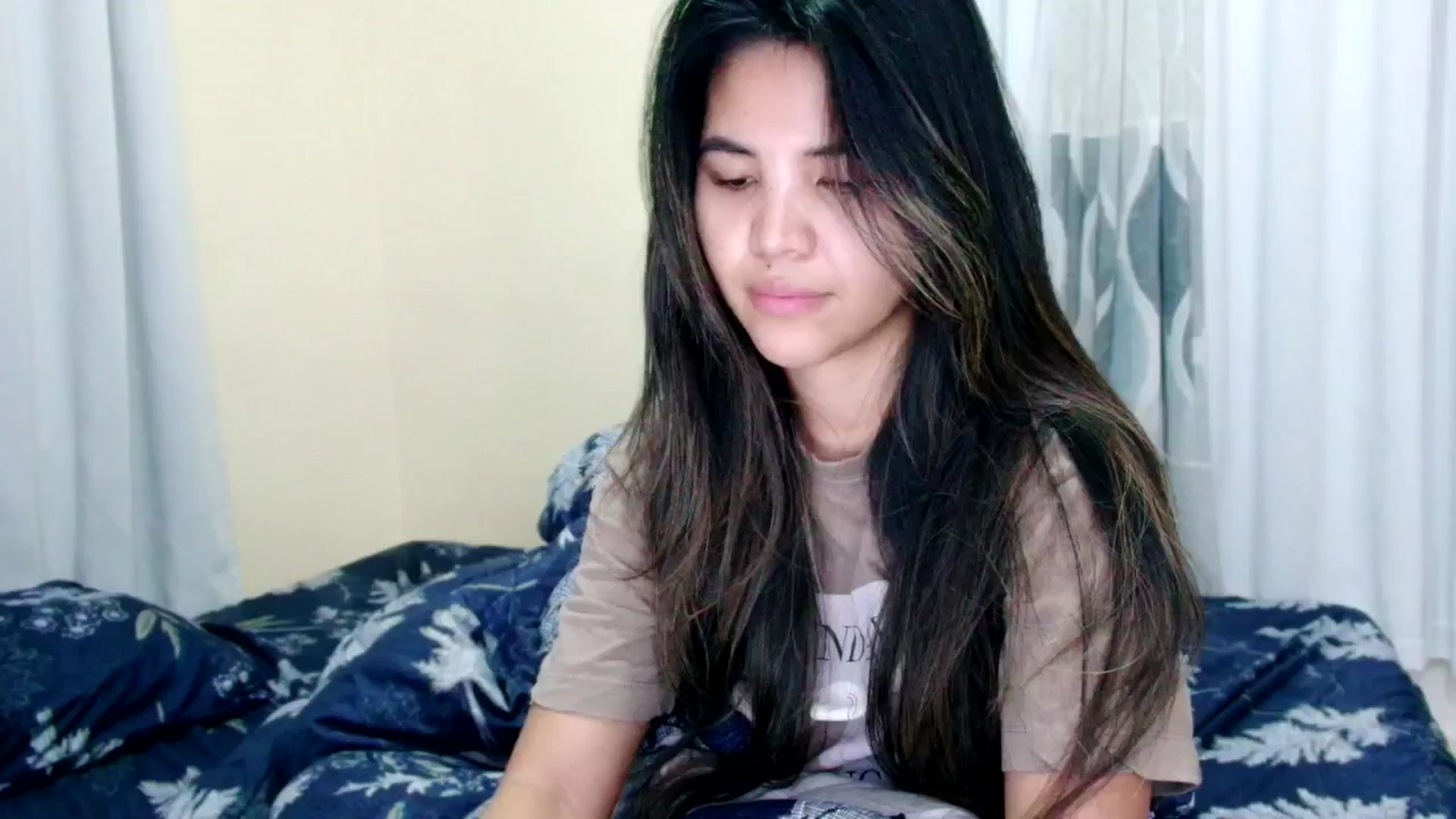 Gallery image thumbnail from MissMasie's myfreecams stream on, 03/24/2025, 24:00 image 14 of 20