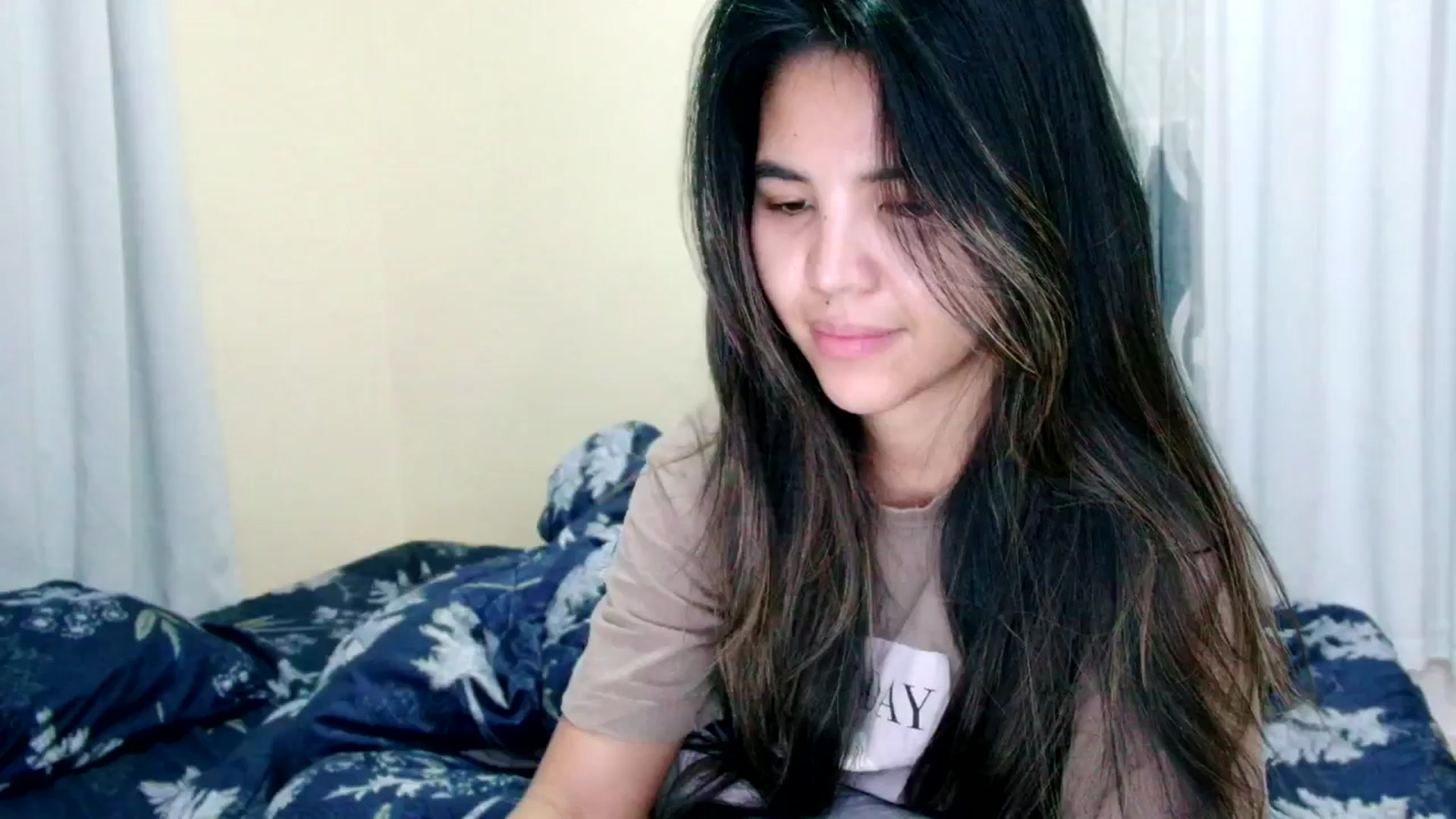 Gallery image thumbnail from MissMasie's myfreecams stream on, 03/24/2025, 24:00 image 16 of 20