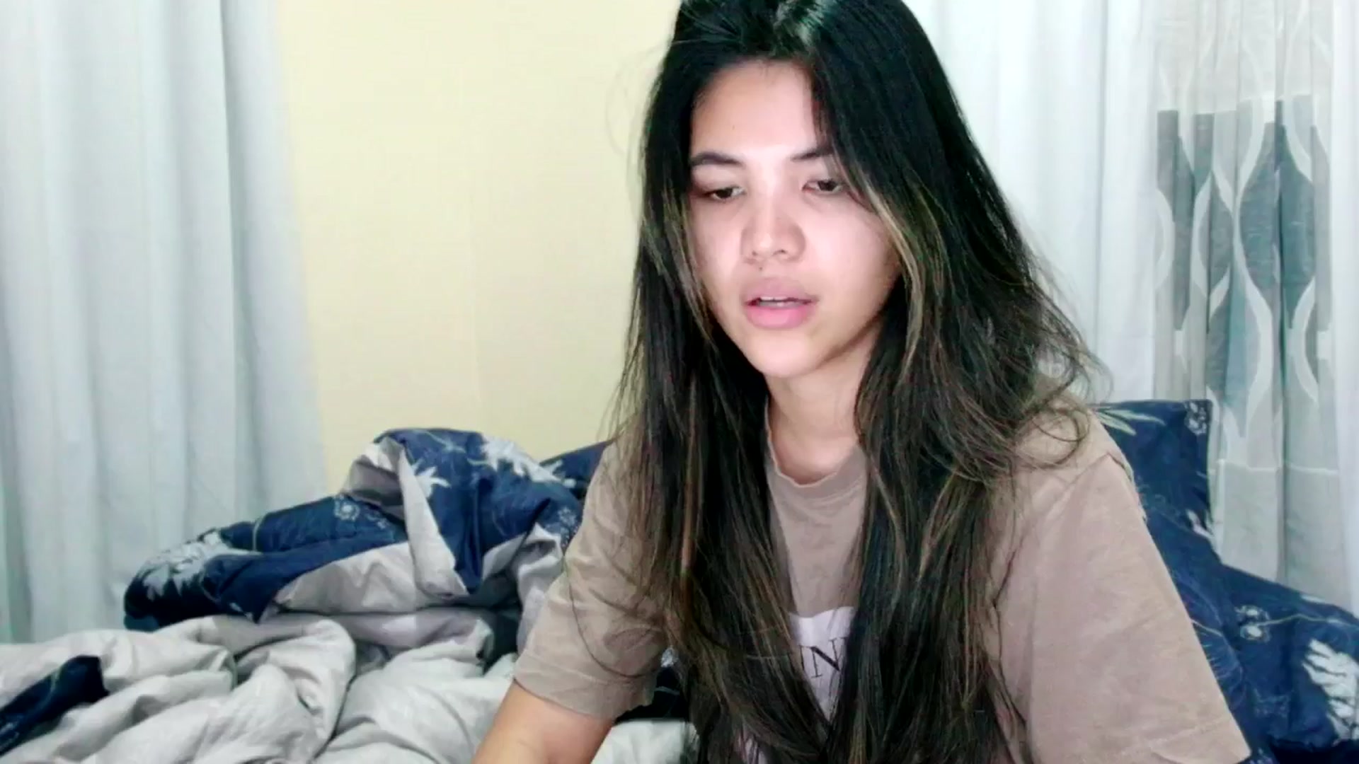 Gallery image thumbnail from MissMasie's myfreecams stream on, 03/24/2025, 01:05 image 17 of 20