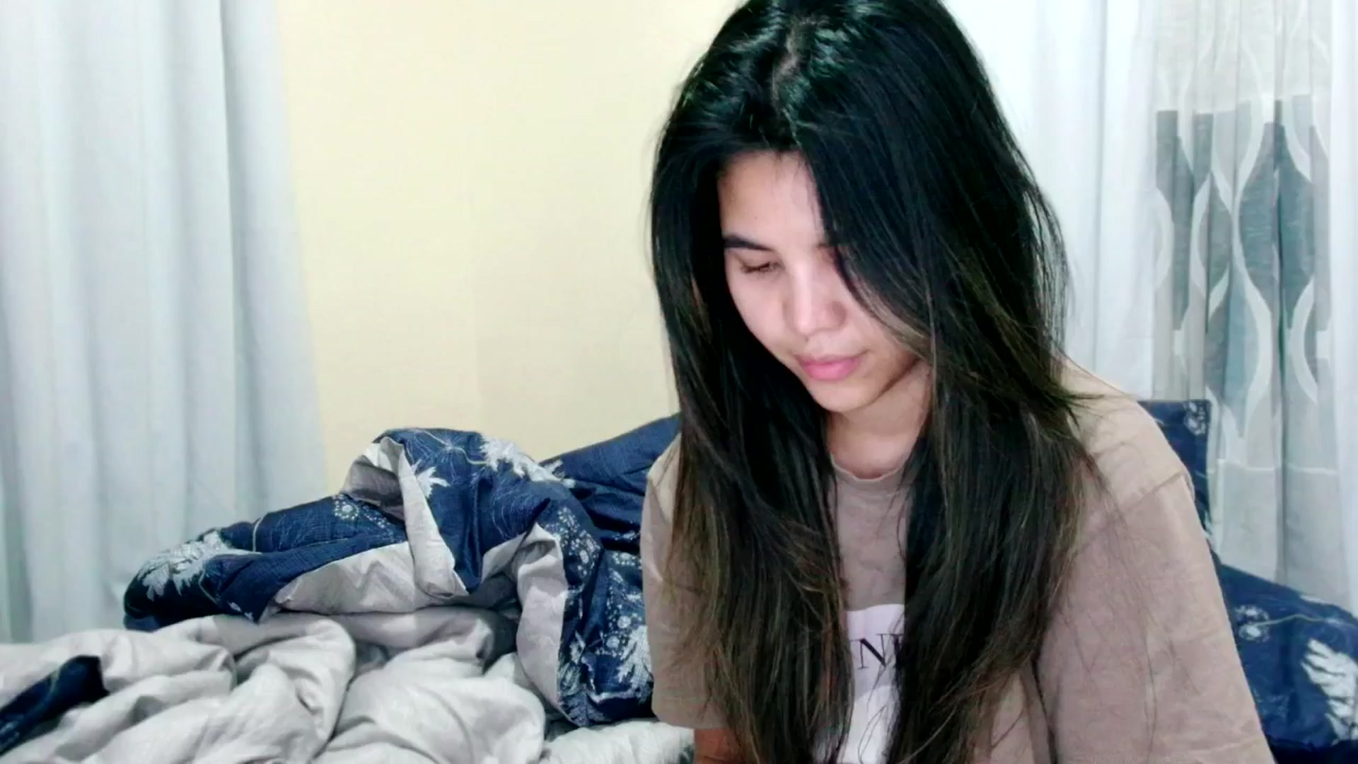 Gallery image thumbnail from MissMasie's myfreecams stream on, 03/24/2025, 01:05 image 15 of 20