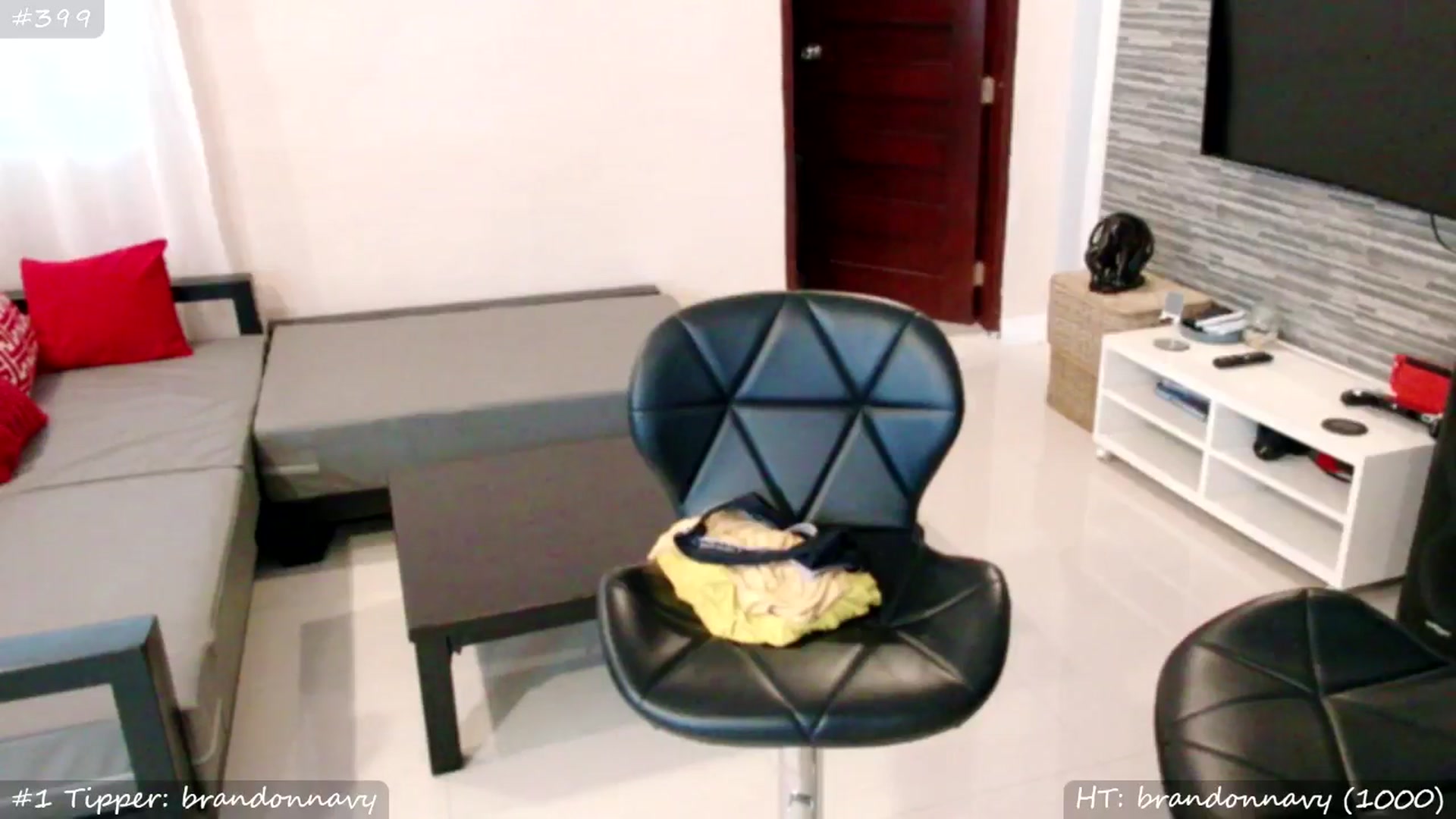 Gallery image thumbnail from MissMasie's myfreecams stream on, 04/01/2025, 05:39 image 5 of 20