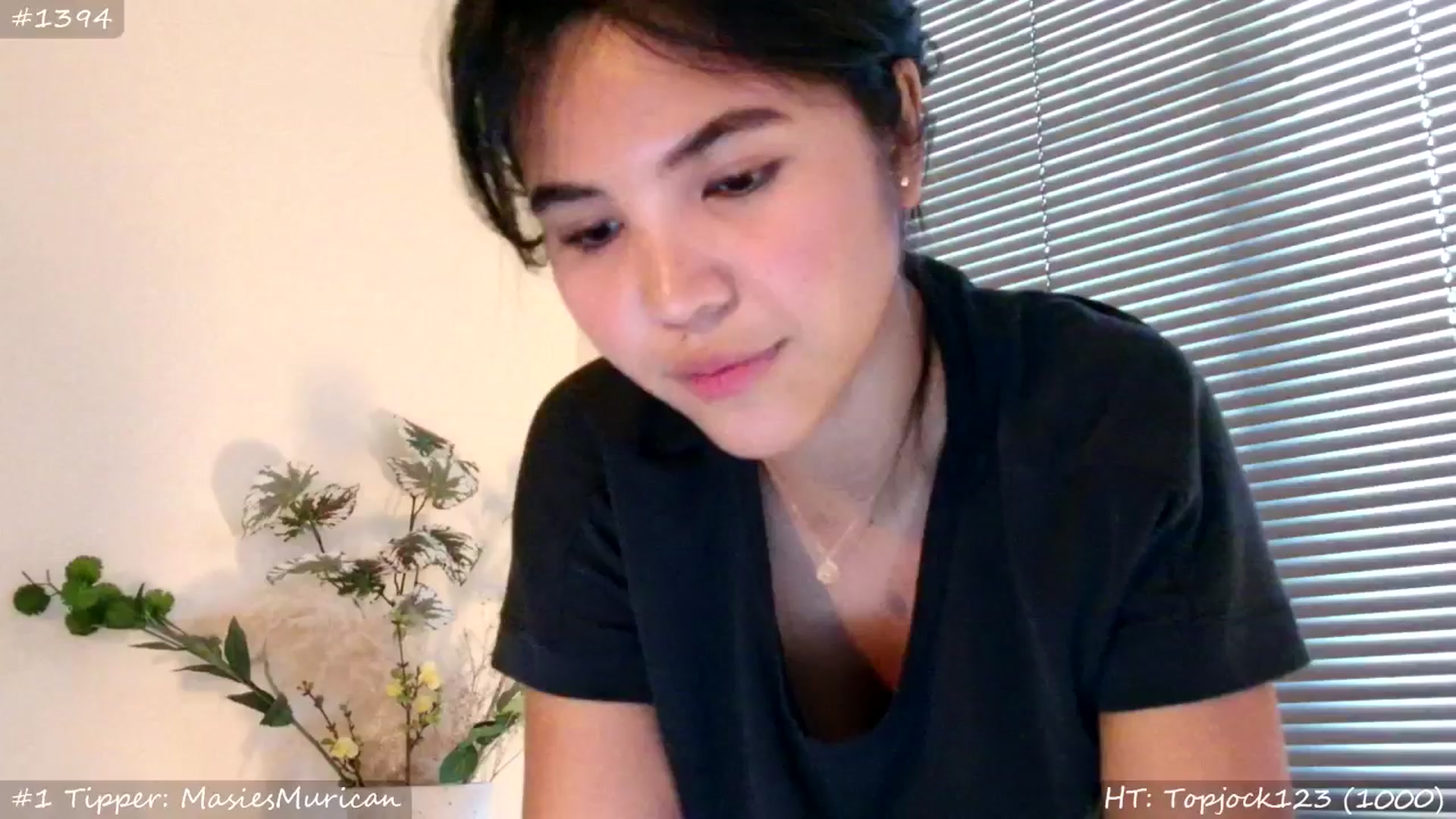 Gallery image thumbnail from MissMasie's myfreecams stream on, 06/22/2025, 21:17 image 7 of 20