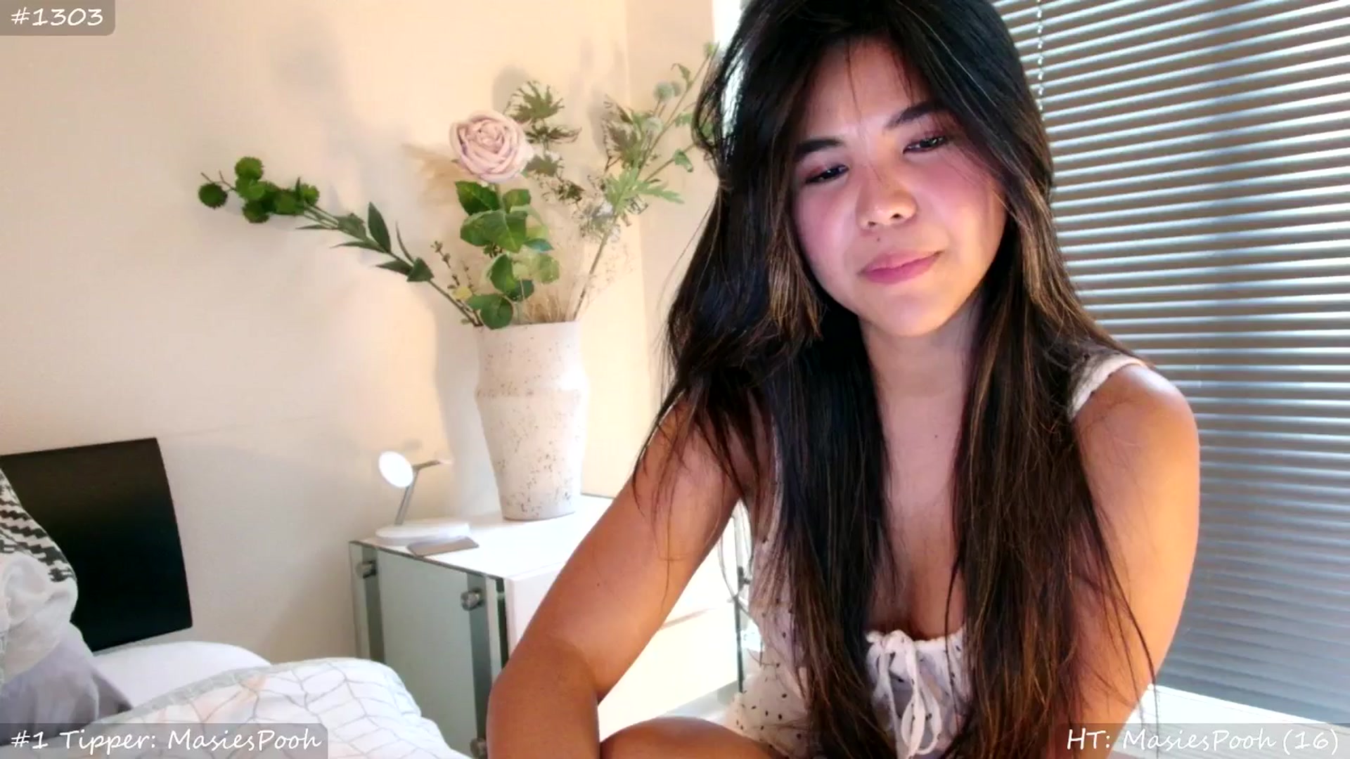 Gallery image thumbnail from MissMasie's myfreecams stream on, 06/26/2025, 19:15 image 8 of 20