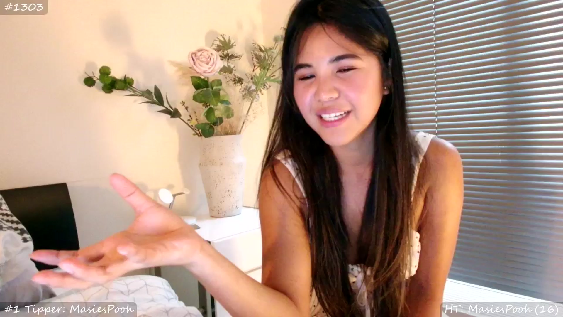 Gallery image thumbnail from MissMasie's myfreecams stream on, 06/26/2025, 19:15 image 11 of 20