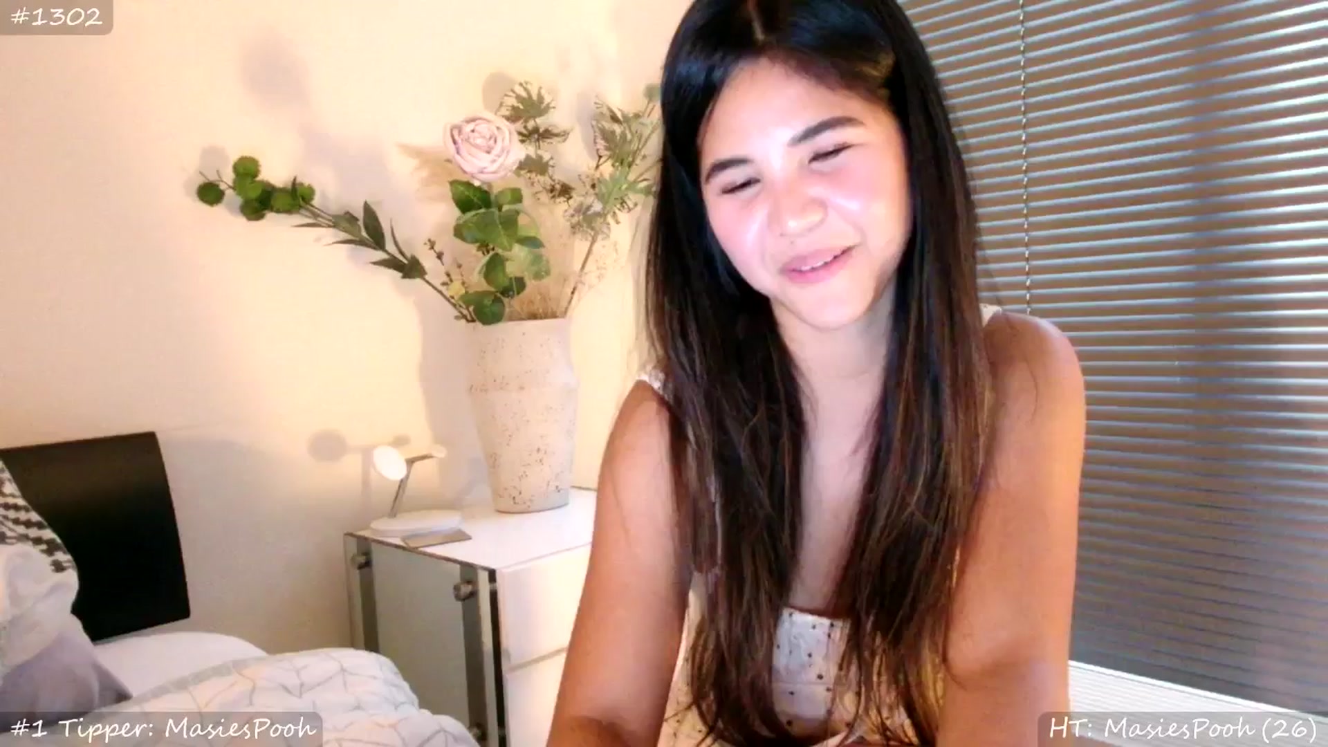 Gallery image thumbnail from MissMasie's myfreecams stream on, 06/26/2025, 19:15 image 16 of 20
