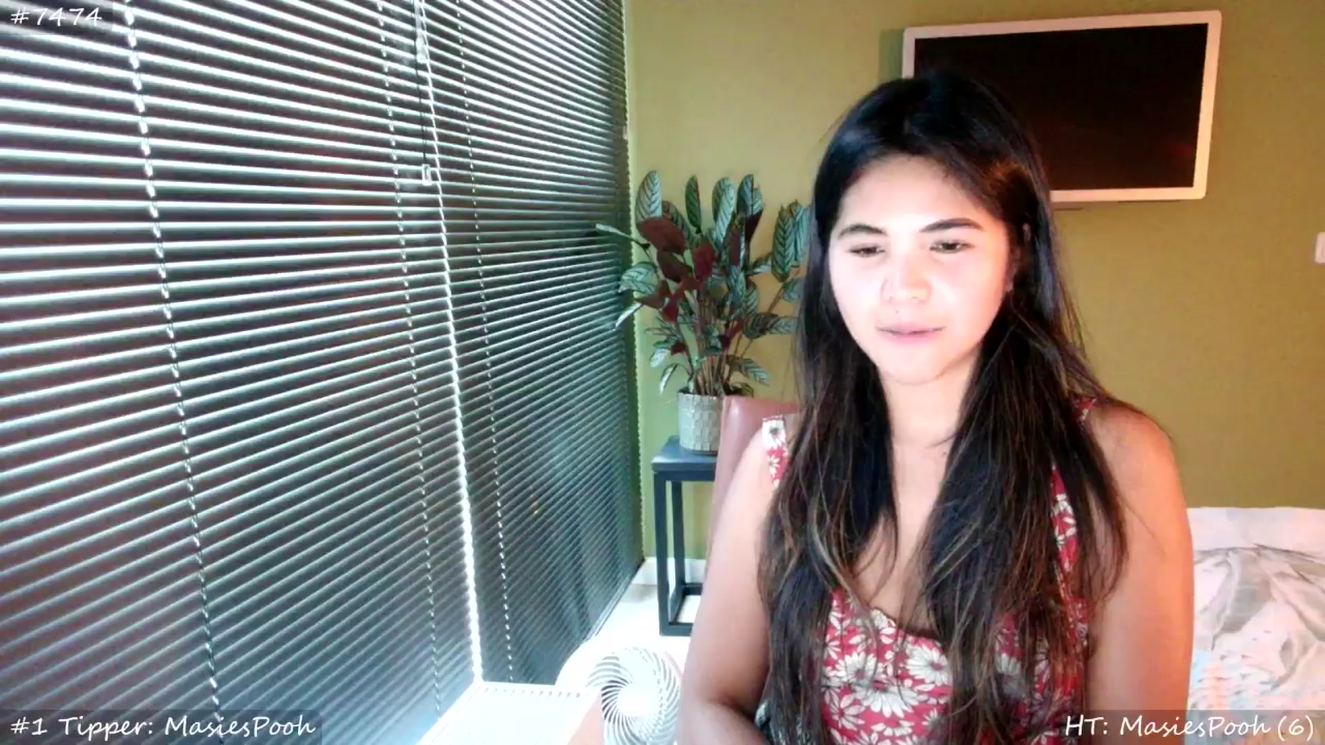 Gallery image thumbnail from MissMasie's myfreecams stream on, 07/04/2025, 19:27 image 19 of 20