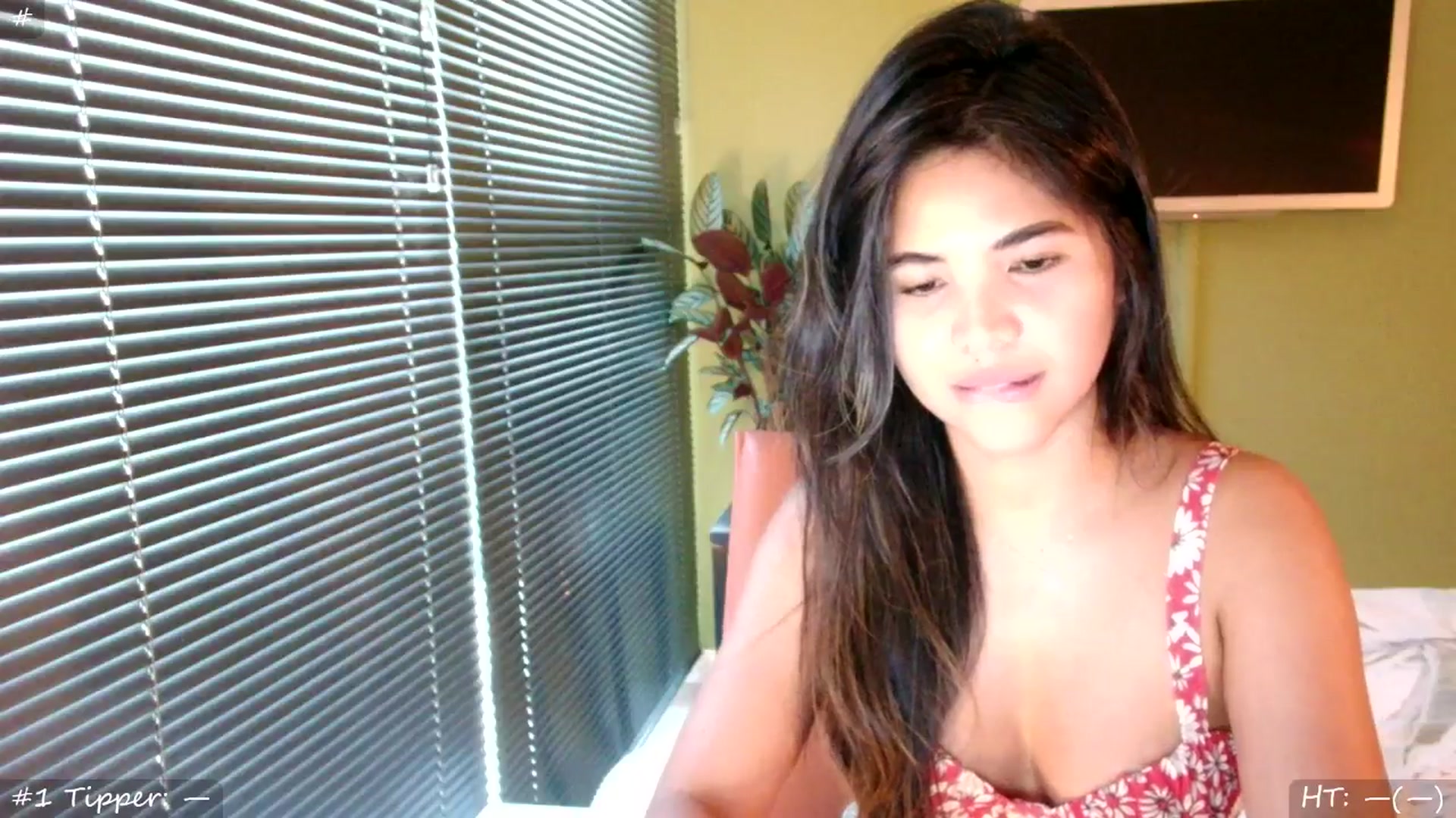 Gallery image thumbnail from MissMasie's myfreecams stream on, 07/04/2025, 19:27 image 3 of 20