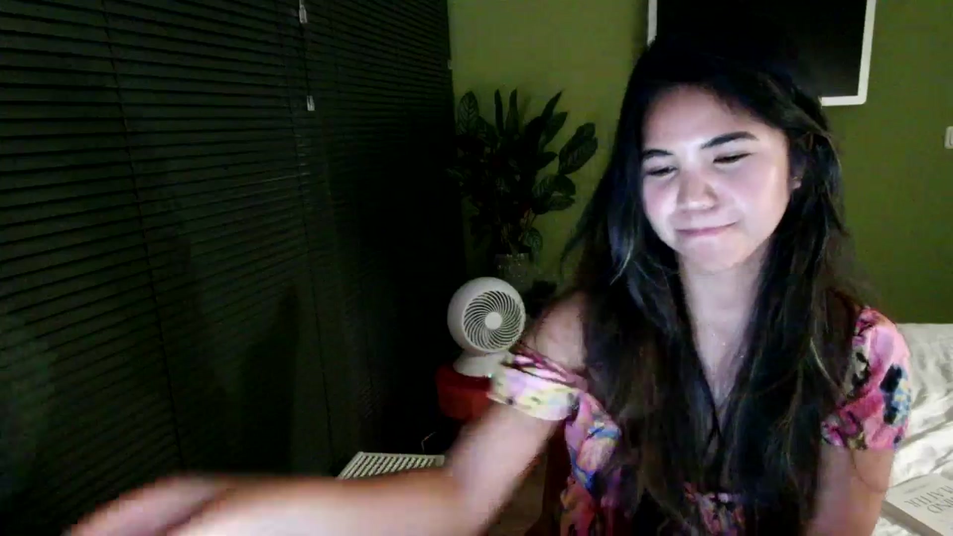 Gallery image thumbnail from MissMasie's myfreecams stream on, 07/05/2025, 23:03 image 11 of 20