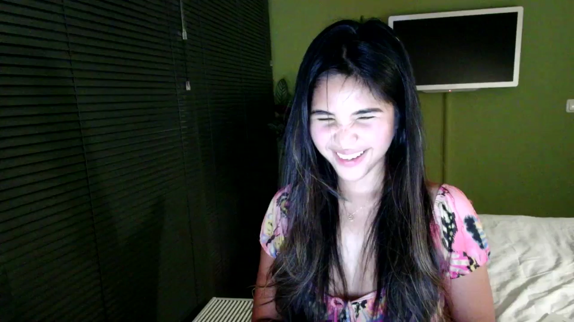 Gallery image thumbnail from MissMasie's myfreecams stream on, 07/05/2025, 23:03 image 2 of 20
