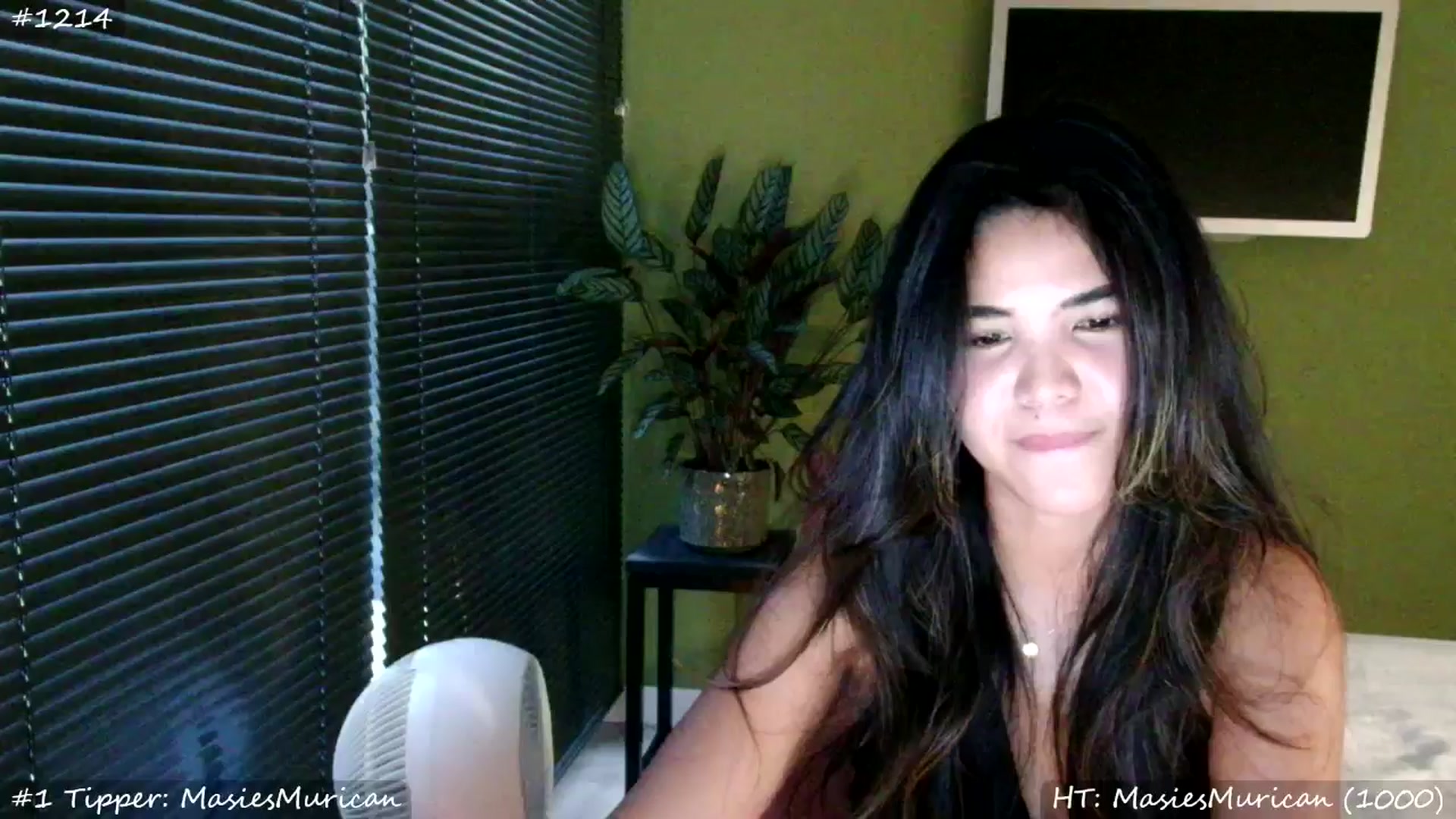 Gallery image thumbnail from MissMasie's myfreecams stream on, 07/12/2025, 23:23 image 5 of 20