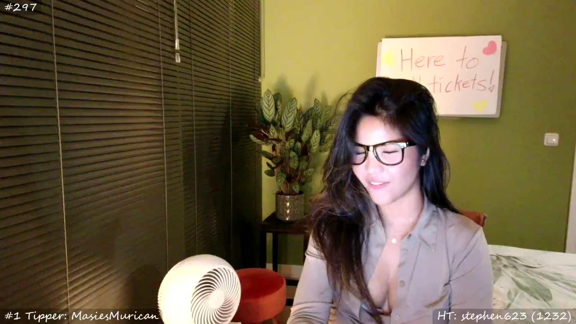 Gallery image thumbnail from MissMasie's myfreecams stream on, 07/26/2025, 24:10 image 9 of 20