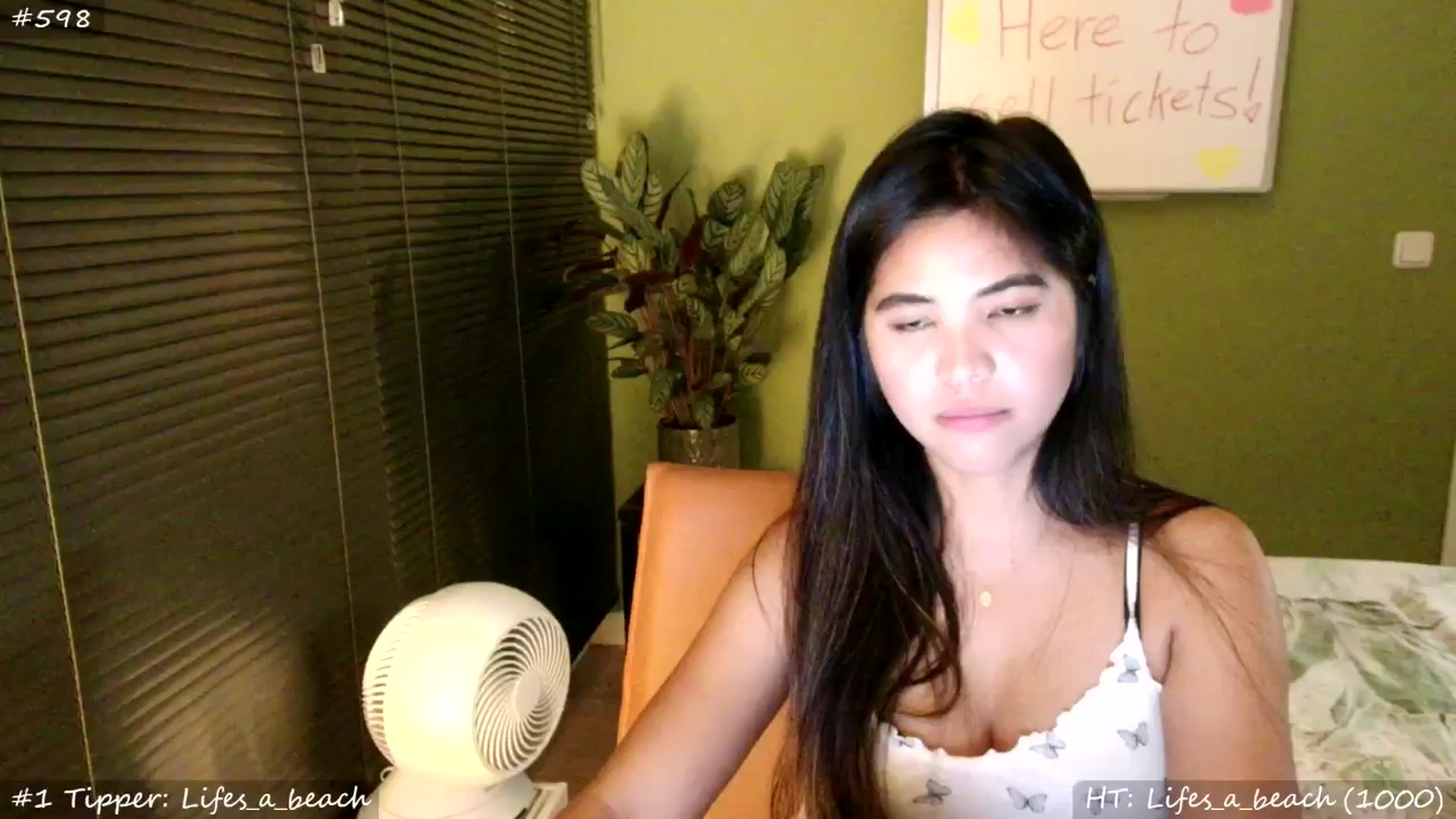 Gallery image thumbnail from MissMasie's myfreecams stream on, 08/01/2025, 23:02 image 9 of 20