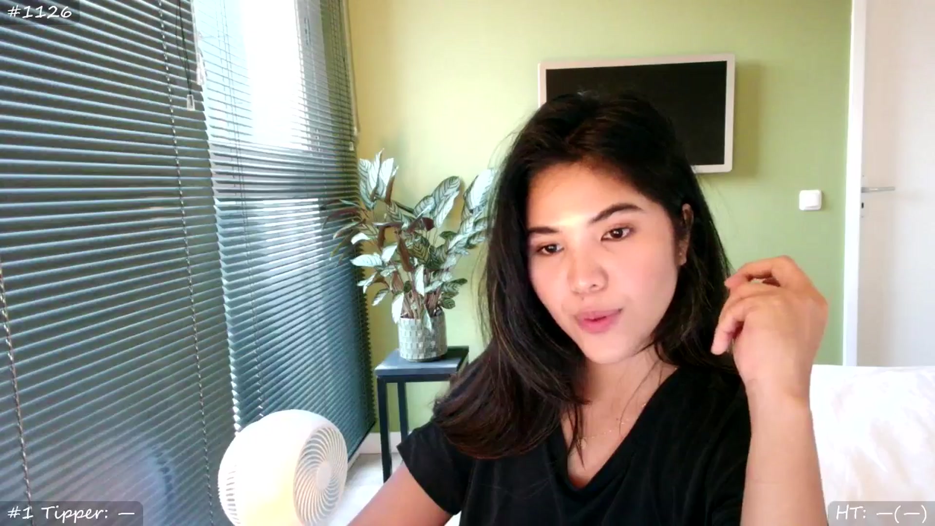 Gallery image thumbnail from MissMasie's myfreecams stream on, 08/09/2025, 19:04 image 16 of 20