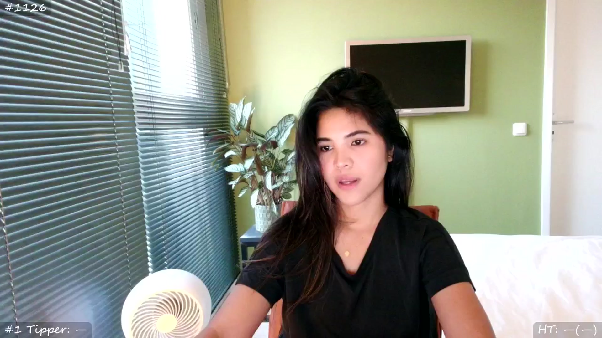 Gallery image thumbnail from MissMasie's myfreecams stream on, 08/09/2025, 19:04 image 14 of 20