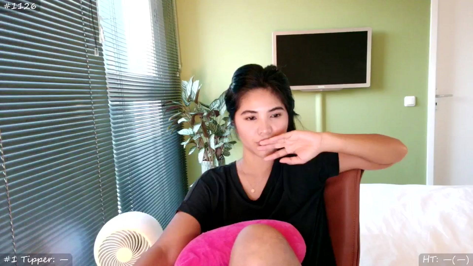 Gallery image thumbnail from MissMasie's myfreecams stream on, 08/09/2025, 19:04 image 17 of 20