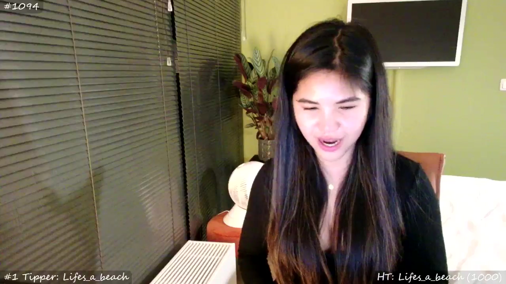 Gallery image thumbnail from MissMasie's myfreecams stream on, 08/29/2025, 21:37 image 14 of 20