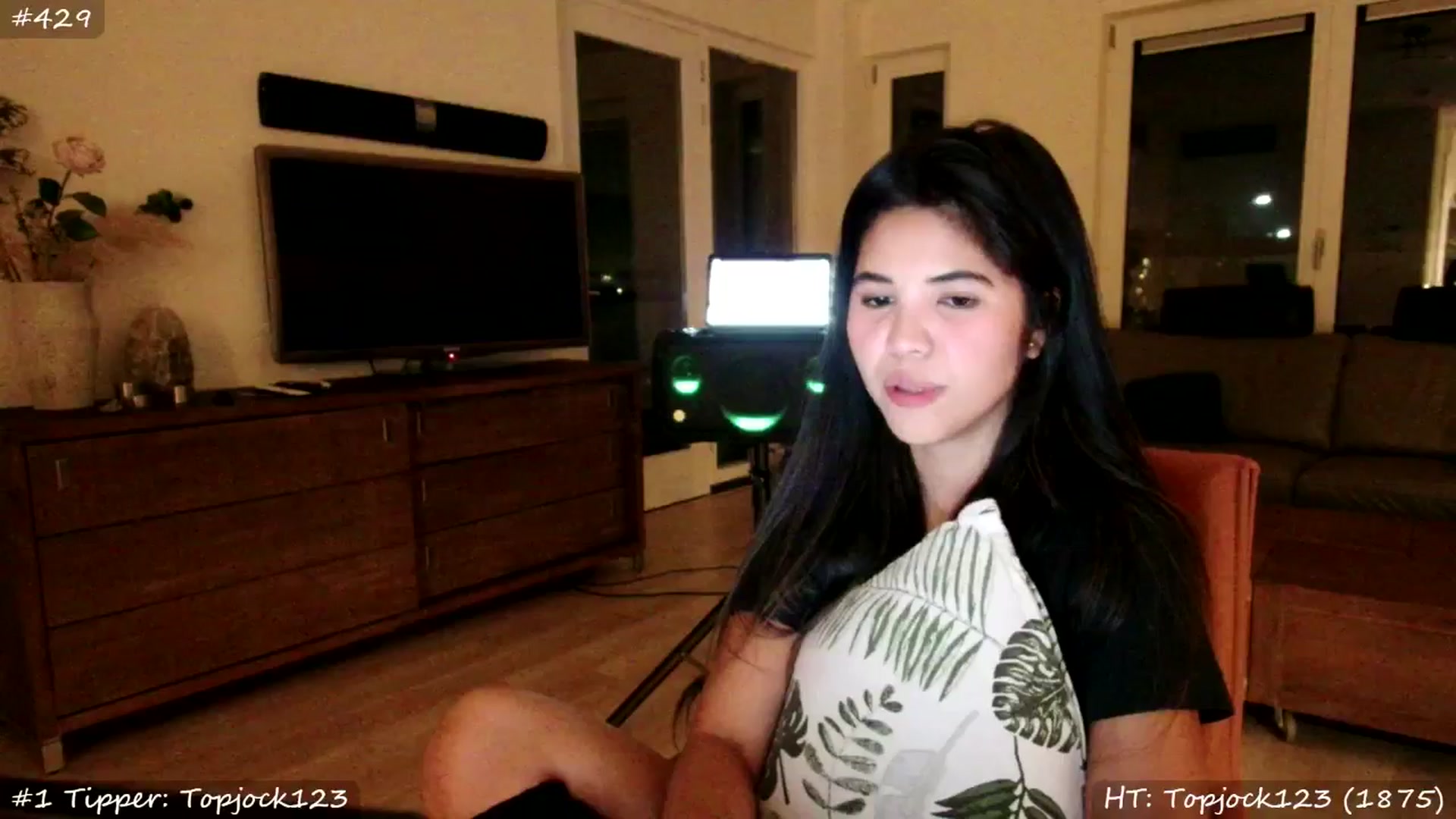 Gallery image thumbnail from MissMasie's myfreecams stream on, 09/28/2025, 24:01 image 10 of 20