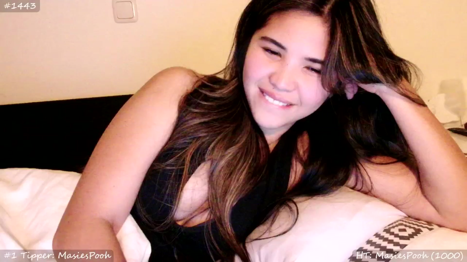 Gallery image thumbnail from MissMasie's myfreecams stream on, 01/09/2026, 23:07 image 4 of 20