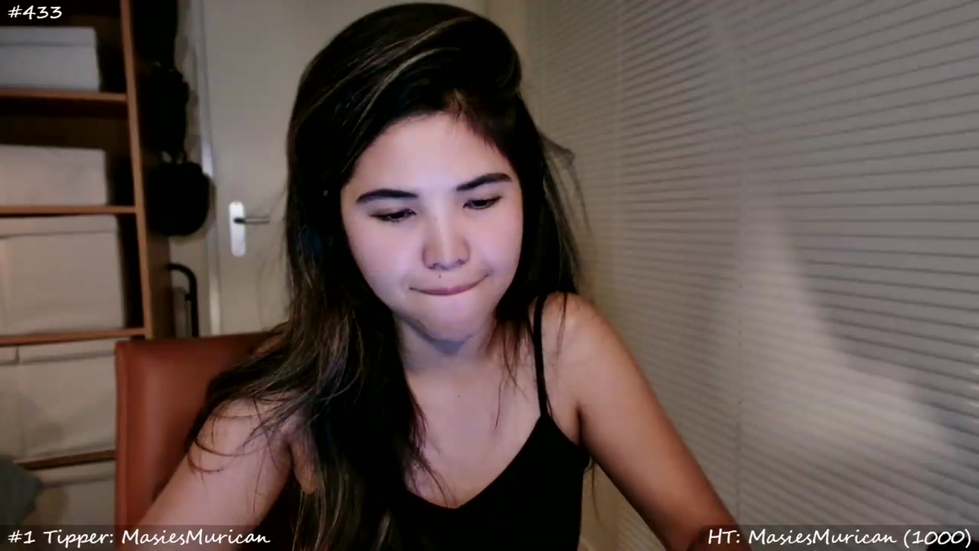 Gallery image thumbnail from MissMasie's myfreecams stream on, 05/12/2026, 24:52 image 19 of 20