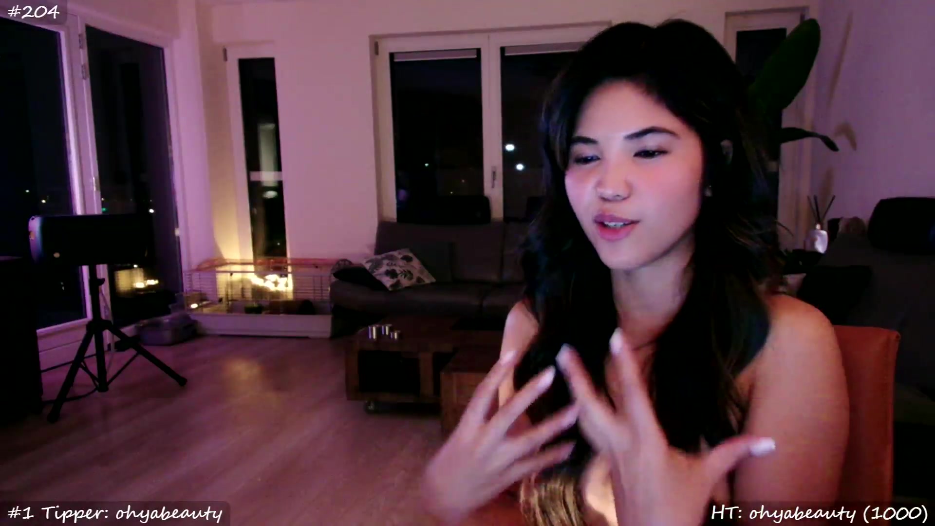 Gallery image thumbnail from MissMasie's myfreecams stream on, 05/17/2026, 24:03 image 4 of 20