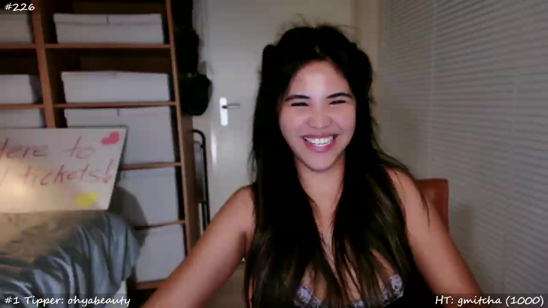 Gallery image thumbnail from MissMasie's myfreecams stream on, 06/27/2026, 01:30 image 12 of 20