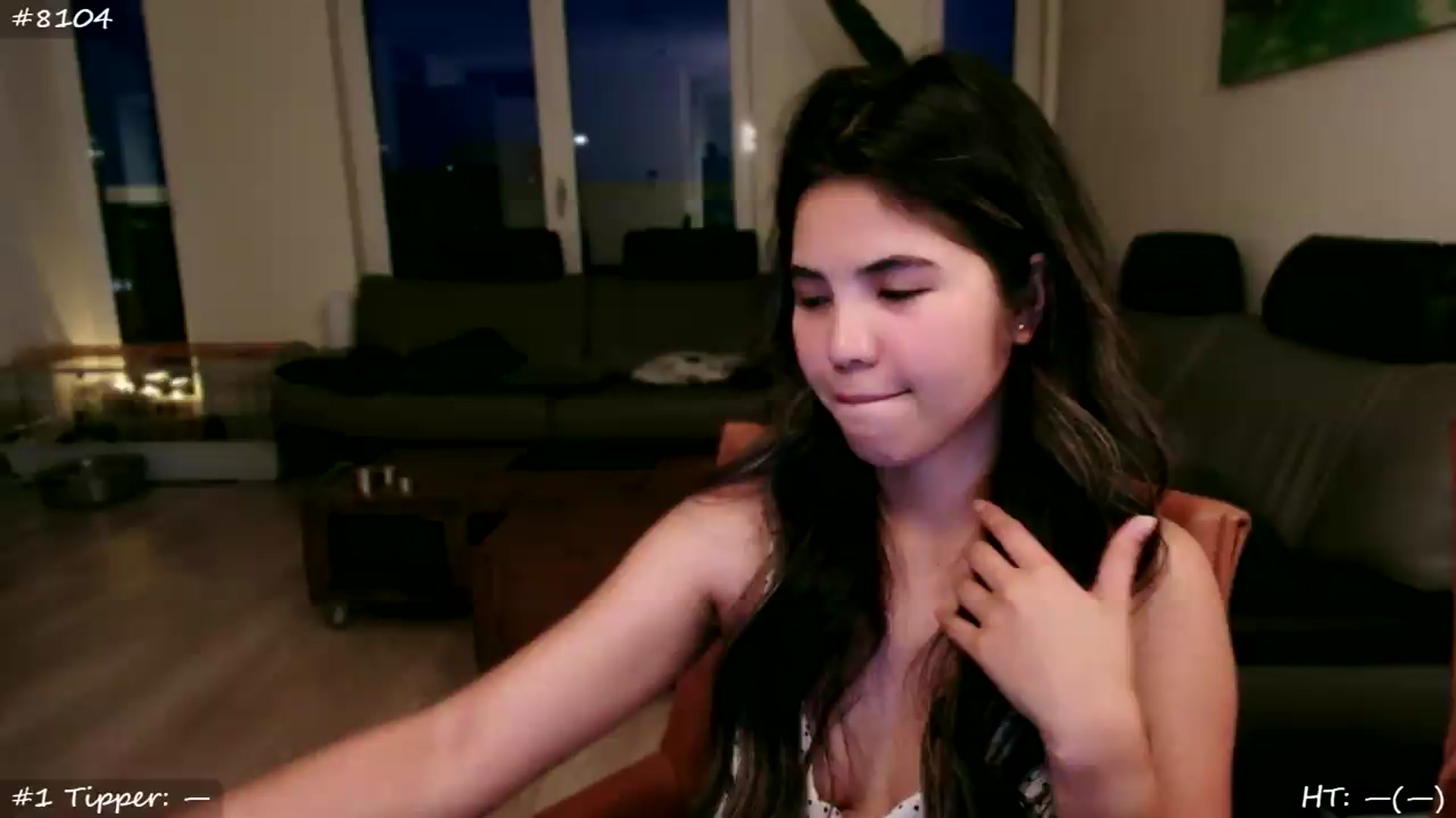 Gallery image thumbnail from MissMasie's myfreecams stream on, 07/10/2026, 21:04 image 16 of 20