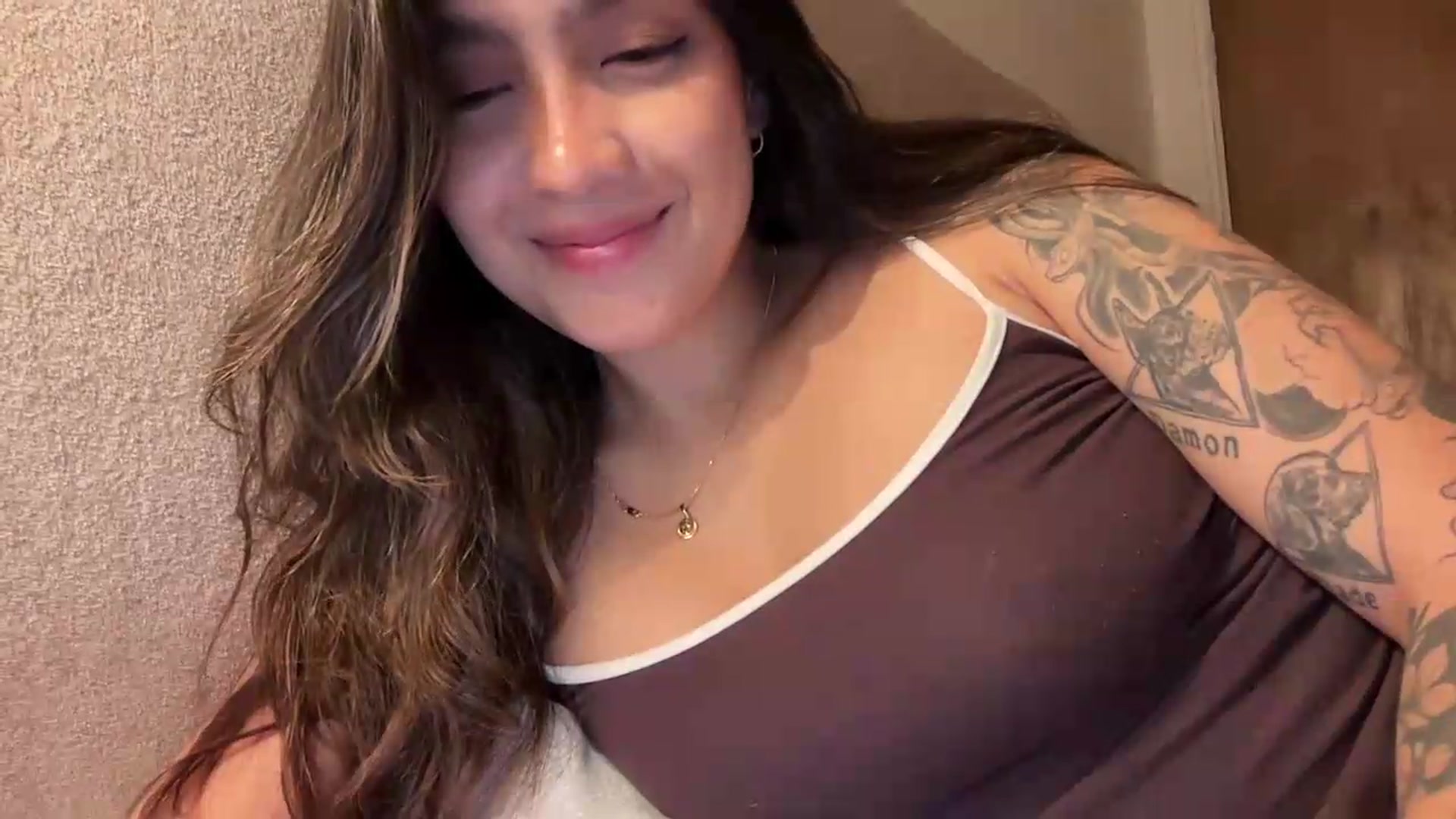 Gallery image thumbnail from MissMay's myfreecams stream on, 08/22/2026, 06:02 image 8 of 20