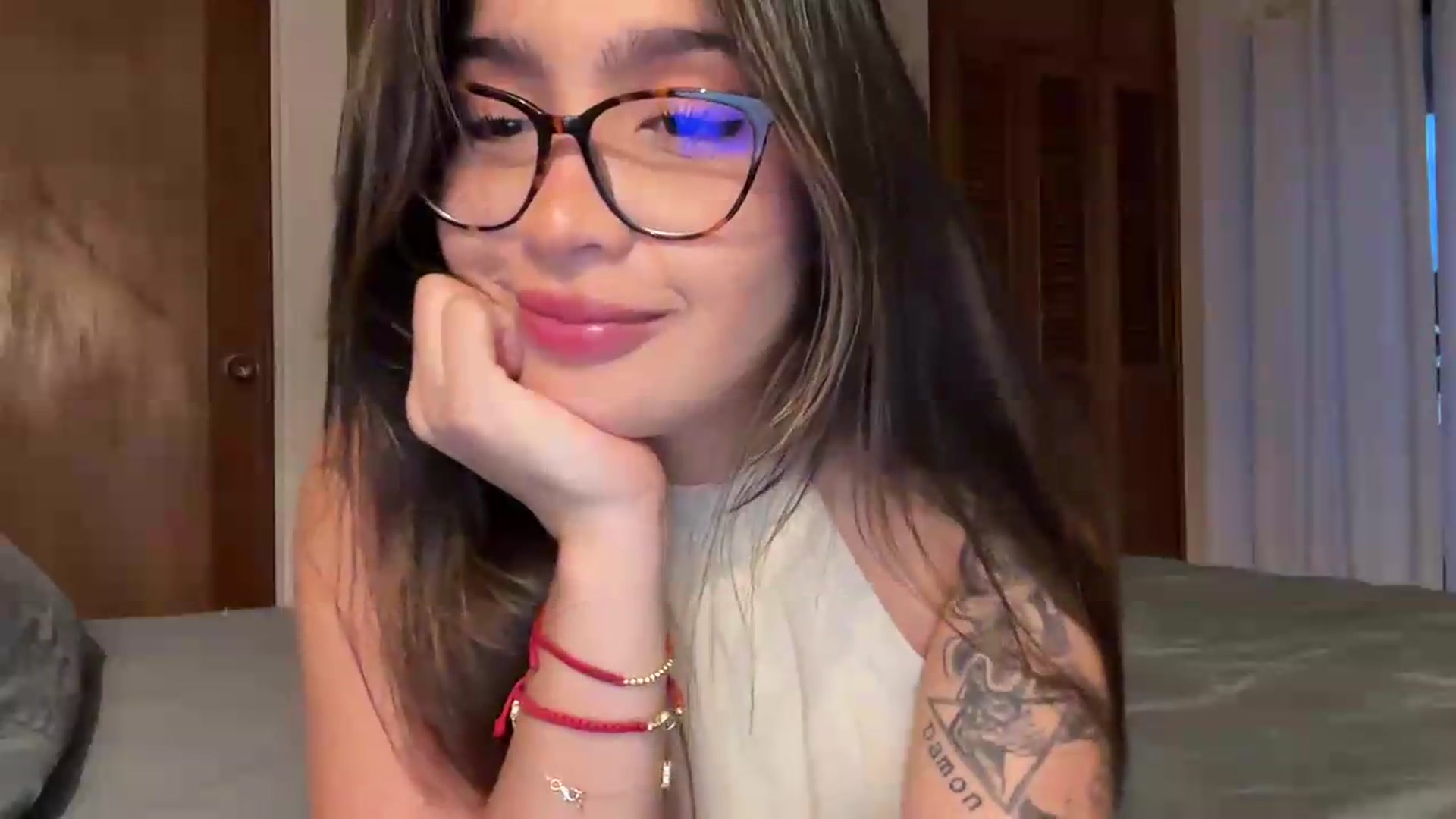 Gallery image thumbnail from MissMay's myfreecams stream on, 08/22/2026, 23:20 image 16 of 20