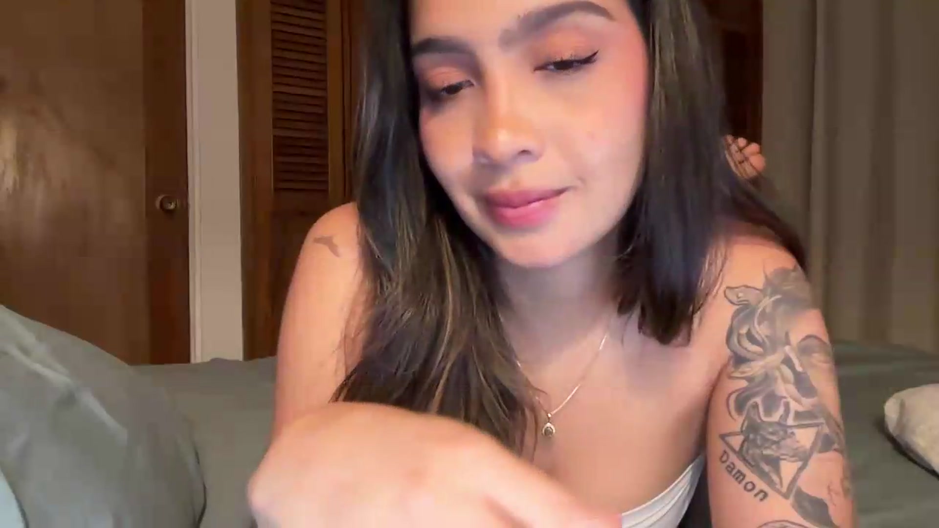 Gallery image thumbnail from MissMay's myfreecams stream on, 08/27/2026, 03:51 image 8 of 20