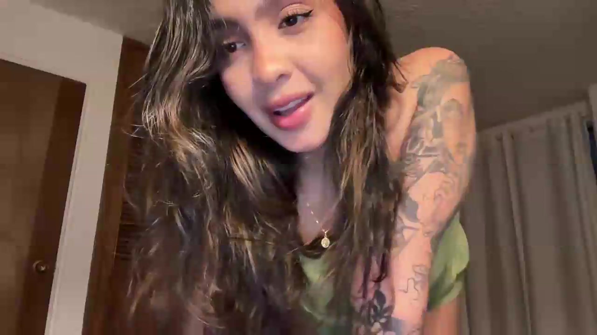 Gallery image thumbnail from MissMay's myfreecams stream on, 08/28/2026, 01:39 image 3 of 20