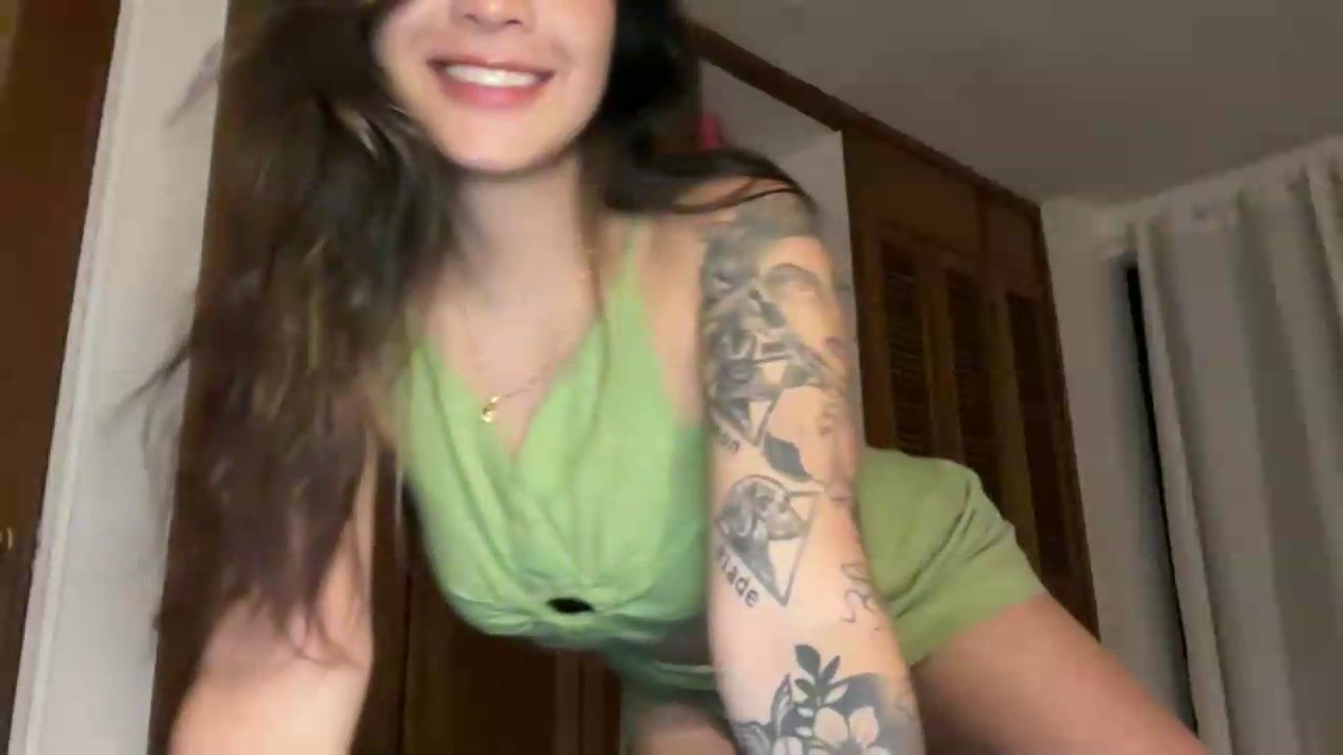 Gallery image thumbnail from MissMay's myfreecams stream on, 08/28/2026, 02:40 image 16 of 20